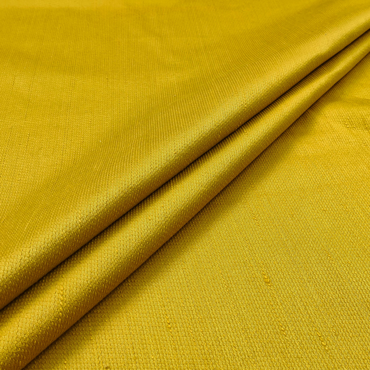 stoffa-bourette-seta-giallo-oro