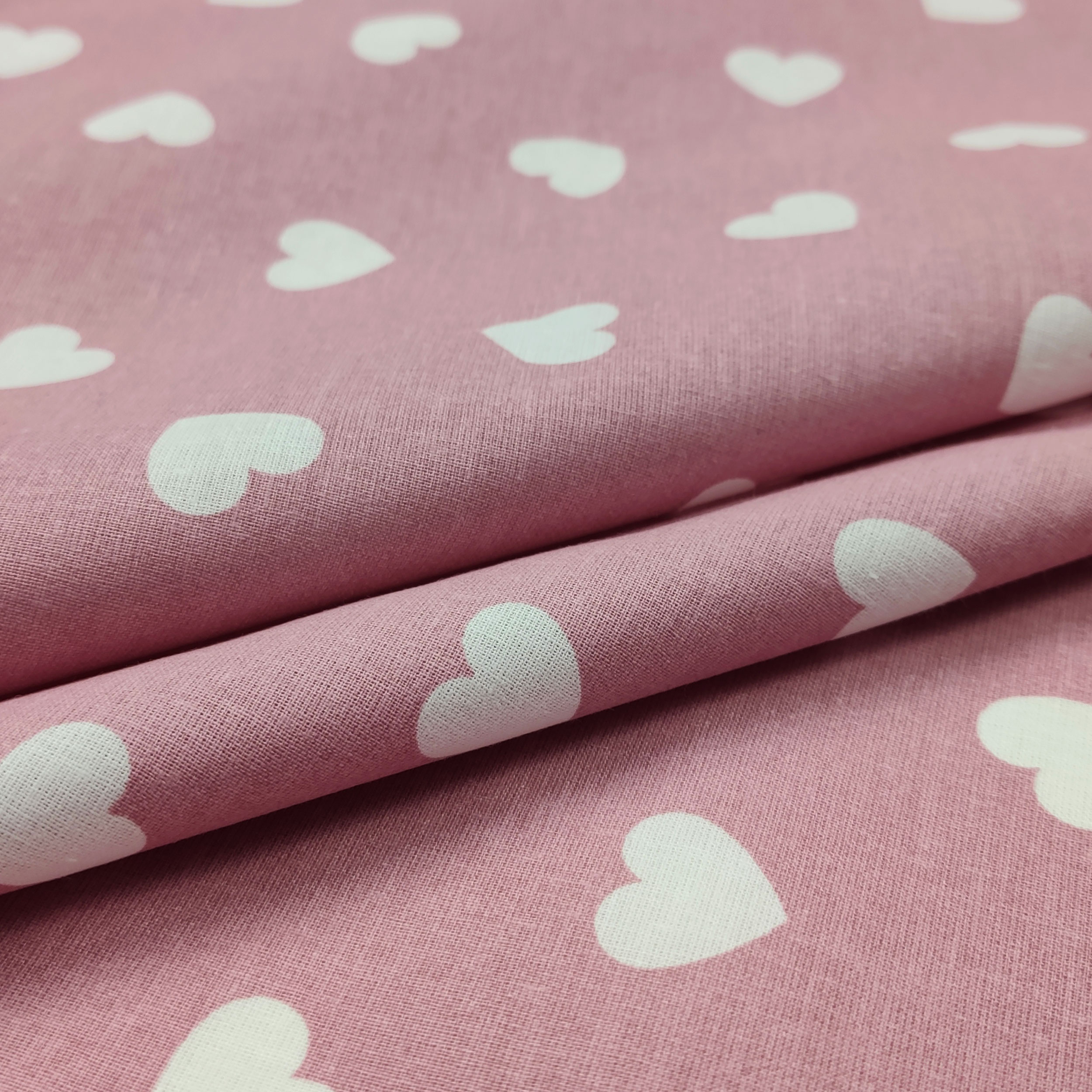 Cotone Cuori Bianchi con Sfondo Rosa Antico Image