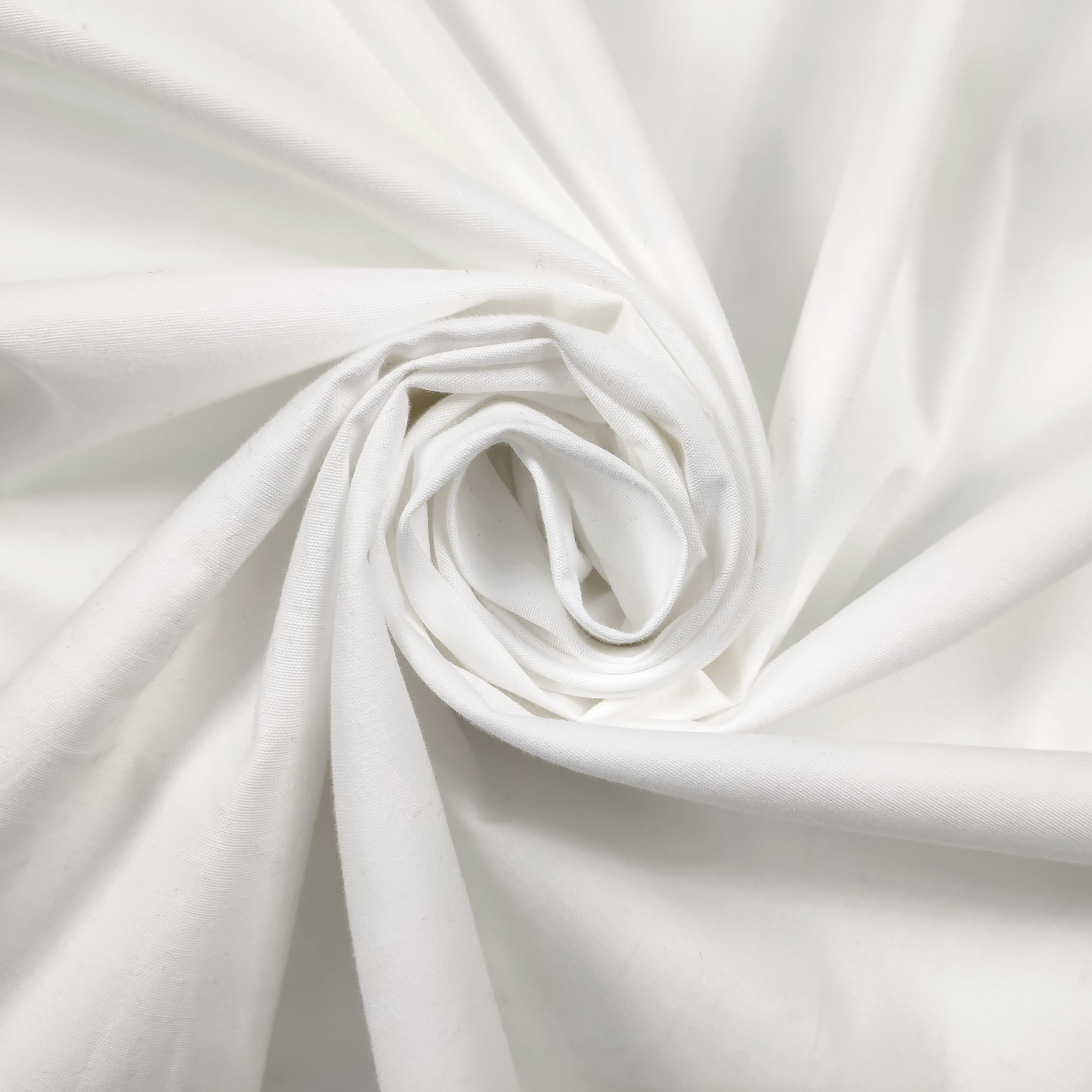 gabardine elasticizzato di cotone bianco
