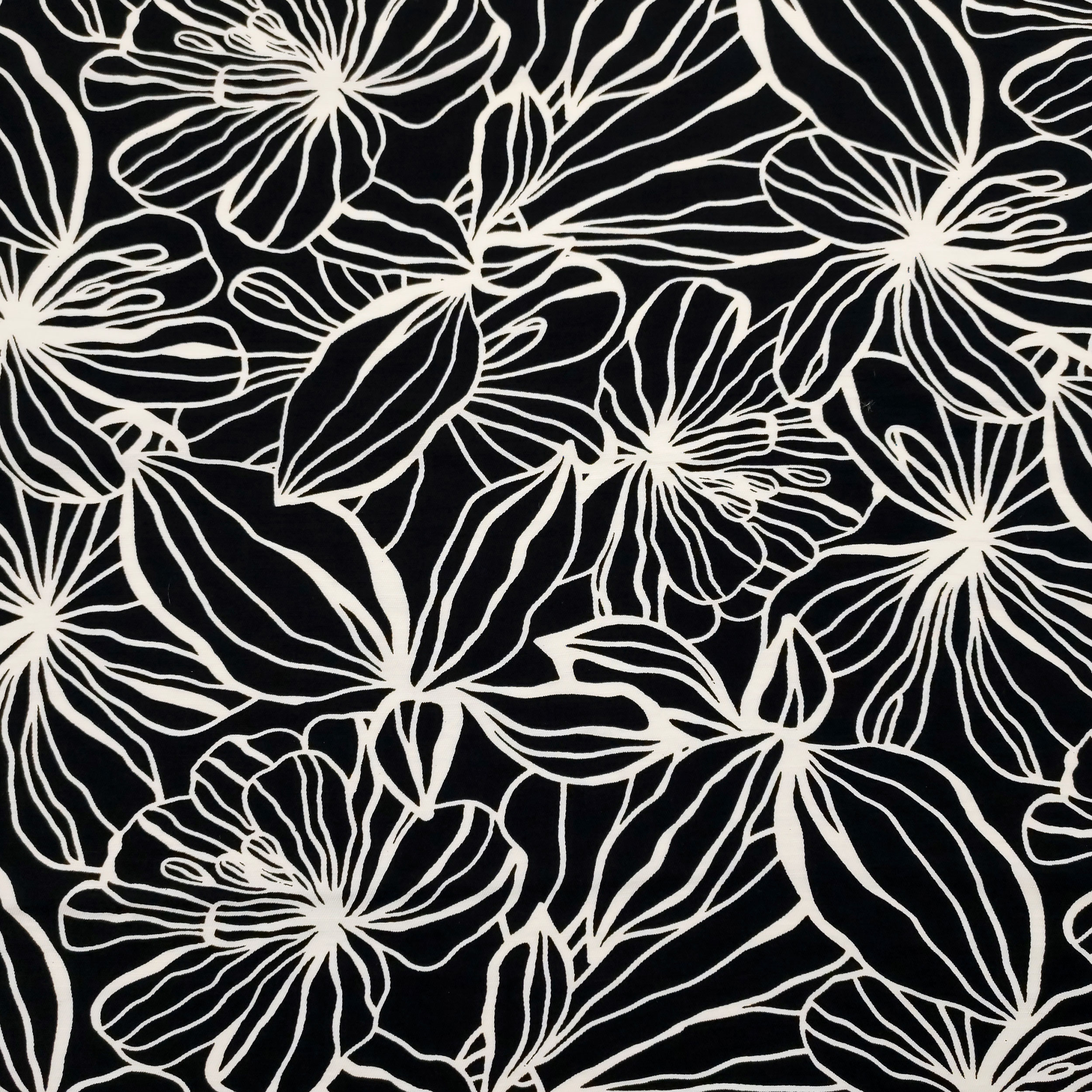 Misto Viscosa Fiori Bianchi Grandi Sfondo Nero