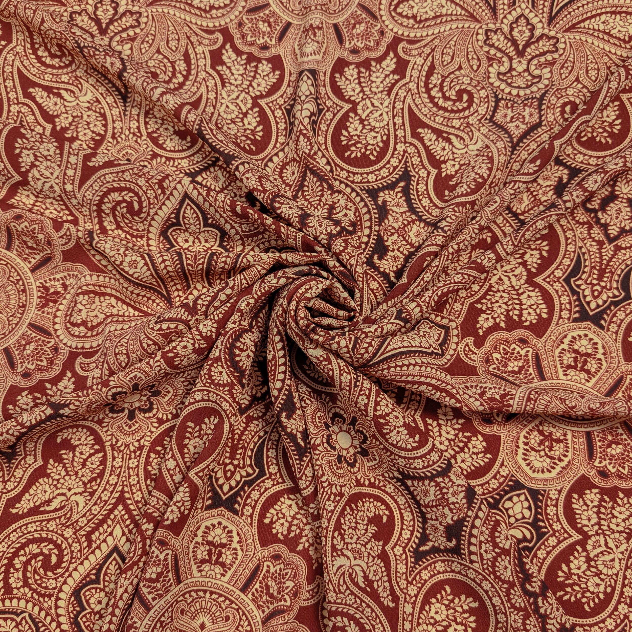 Crêpe Fantasia Paisley Bordeaux Image