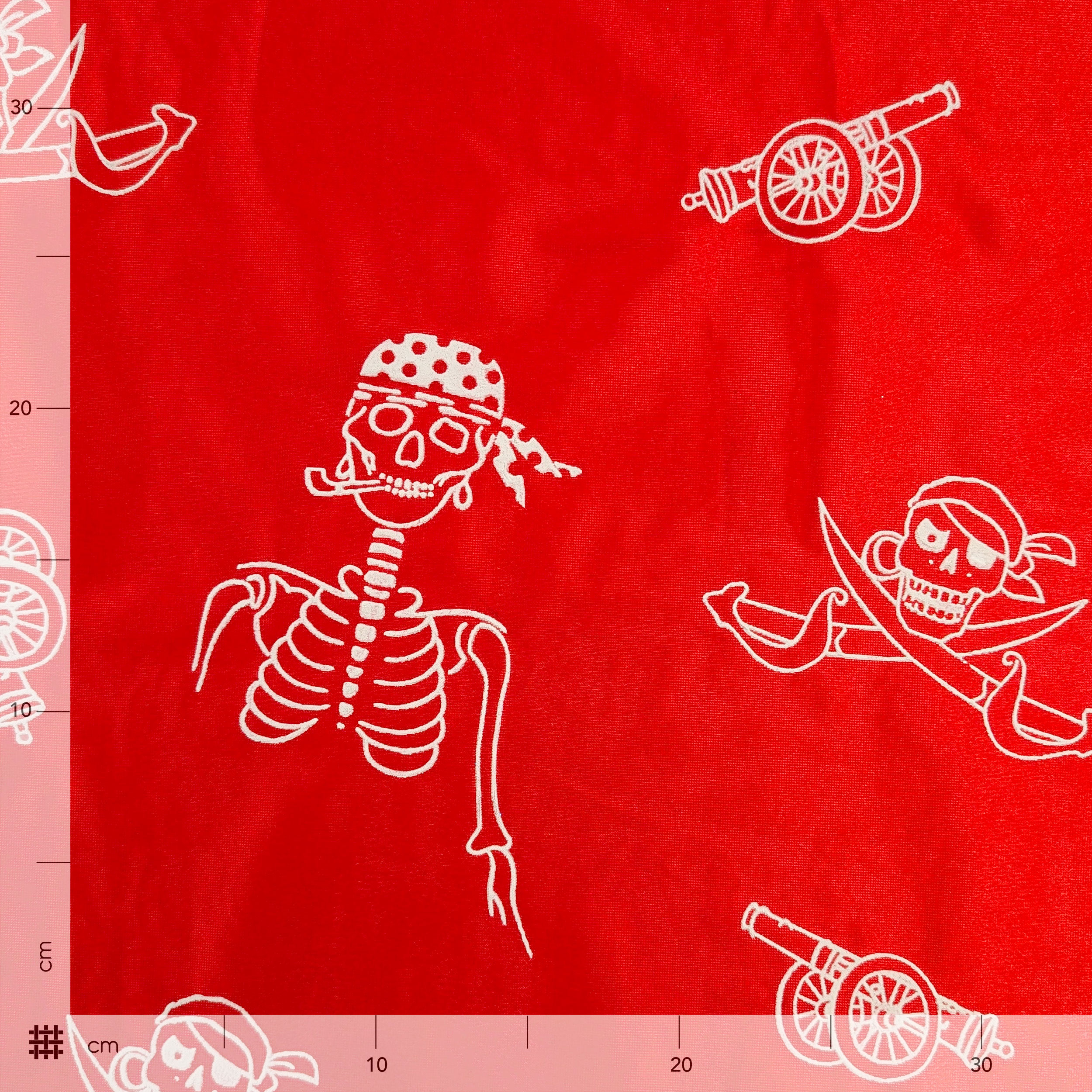 Tessuto Carnevale Rosso Teschi Pirati Image