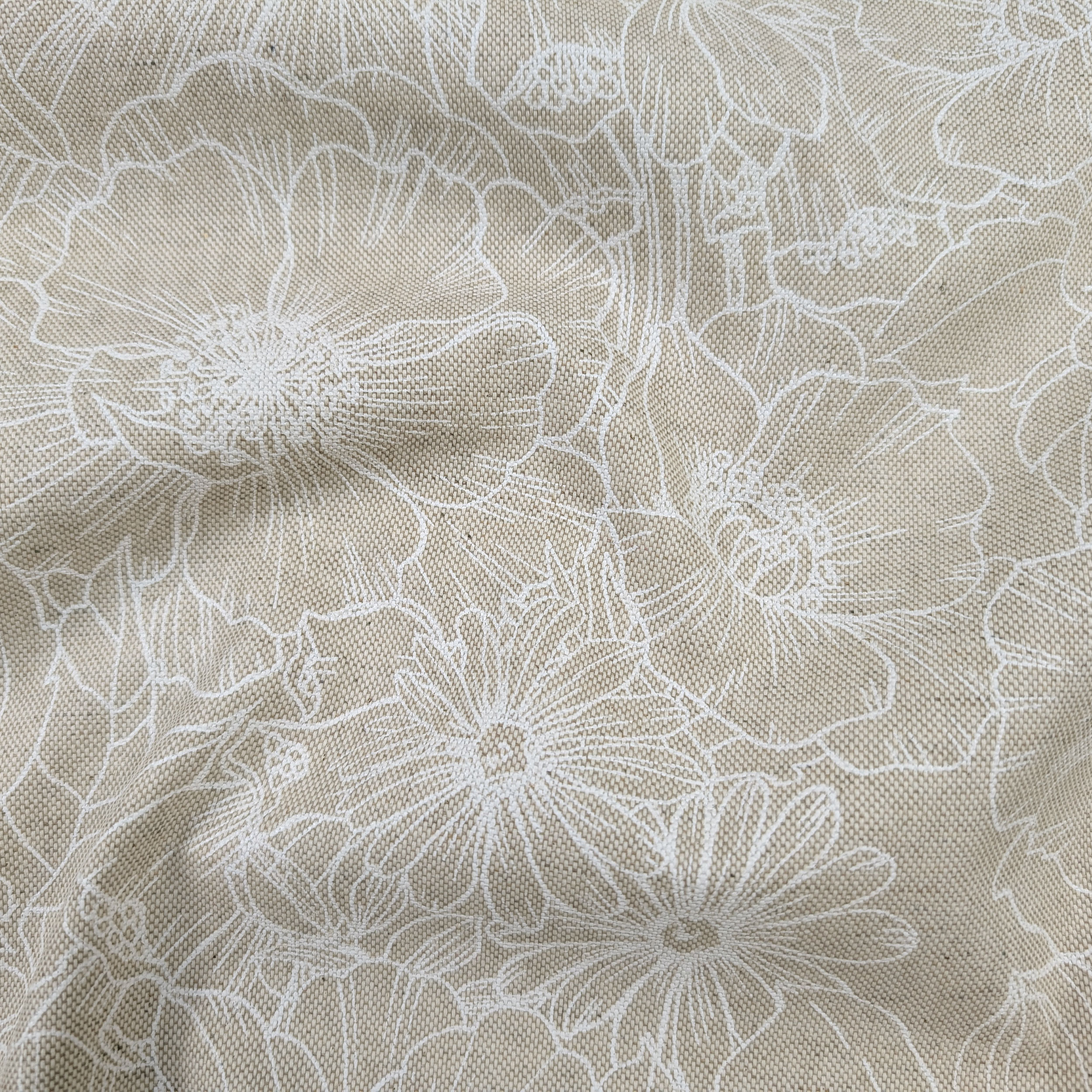 Tessuto per Tovaglia Resinata Fiori Bianchi Moderni Image