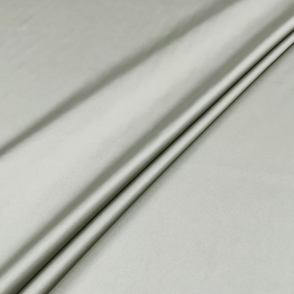 rasetto-effetto-seta-grigio-fumo-dettaglio_(1)