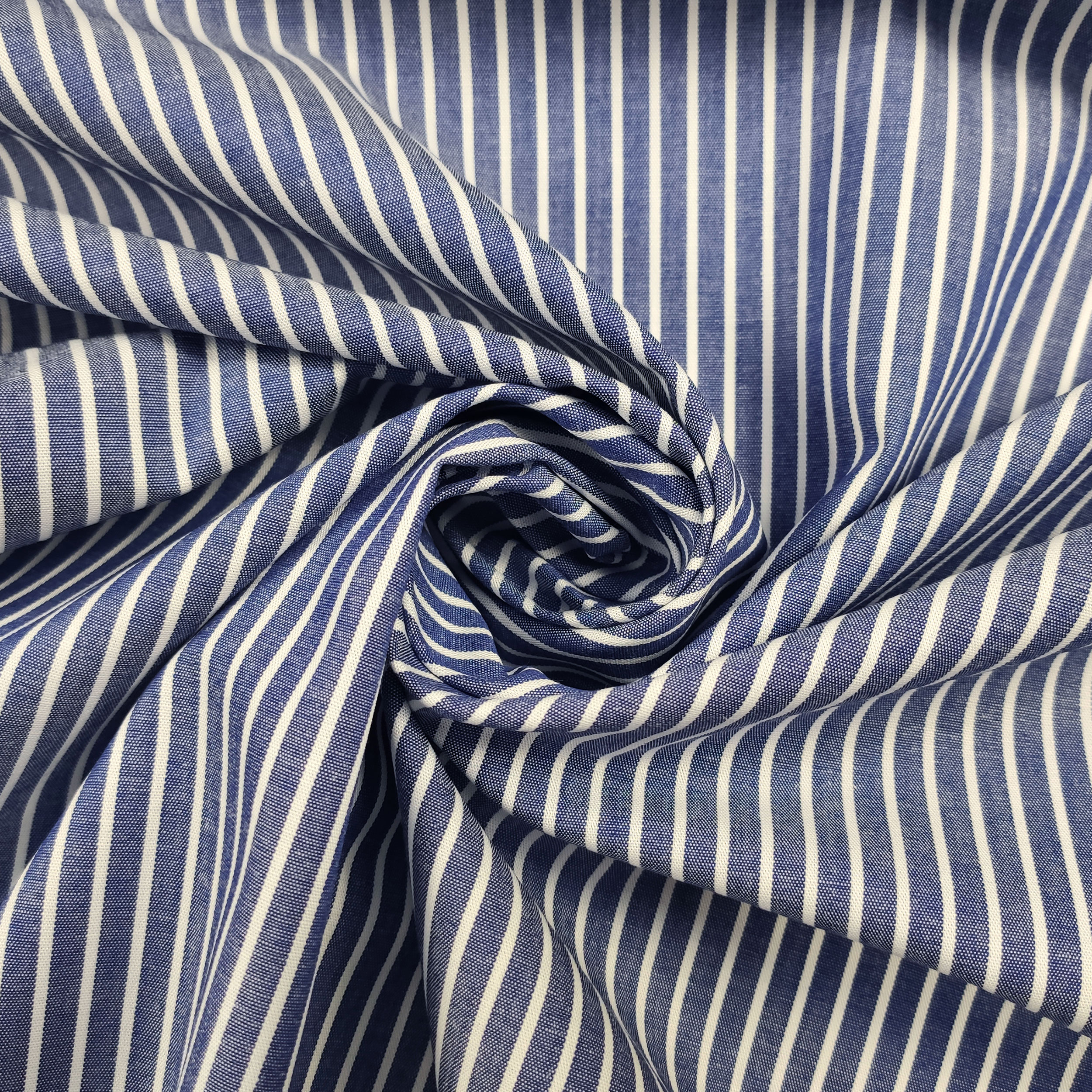 Cotone Blu Riga Bianca per Camiceria