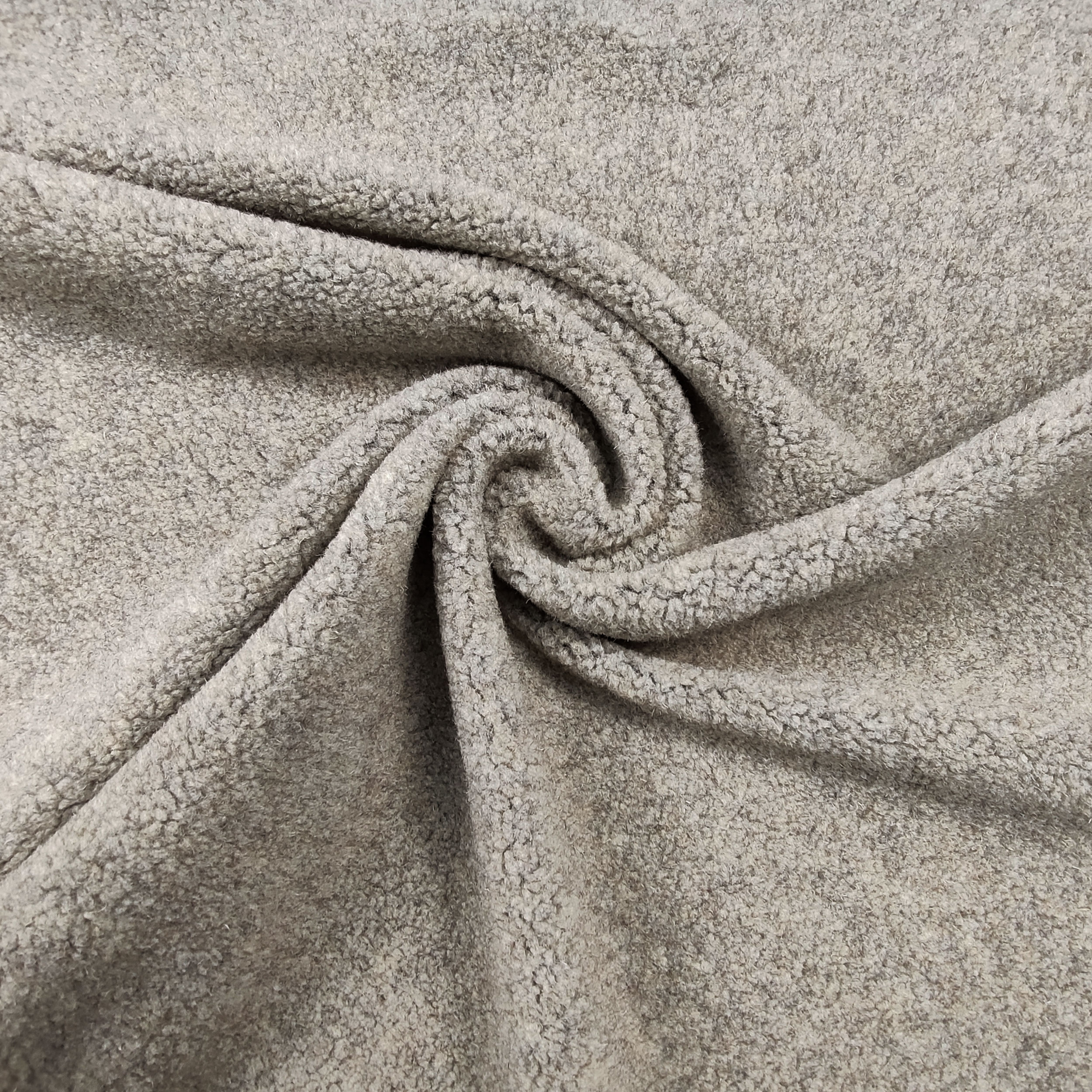 tessuto-online-cappotto-grigio