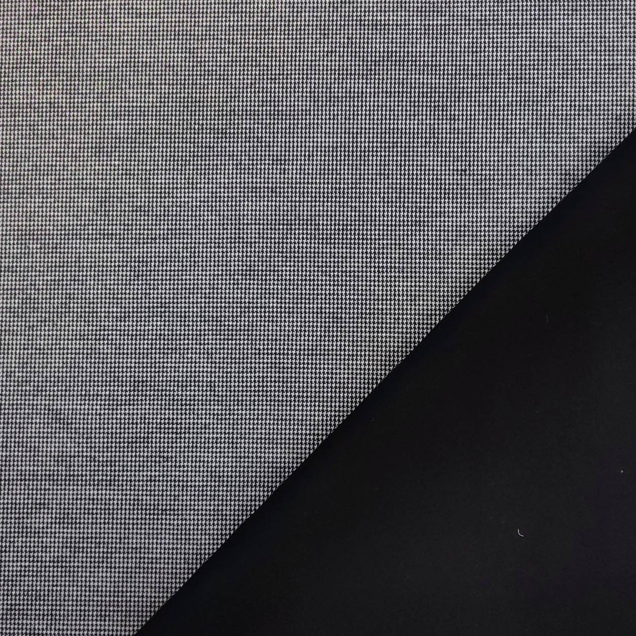 neoprene-tessuto-online-fantasia-pied-de-poule-mini-grigio-nero
