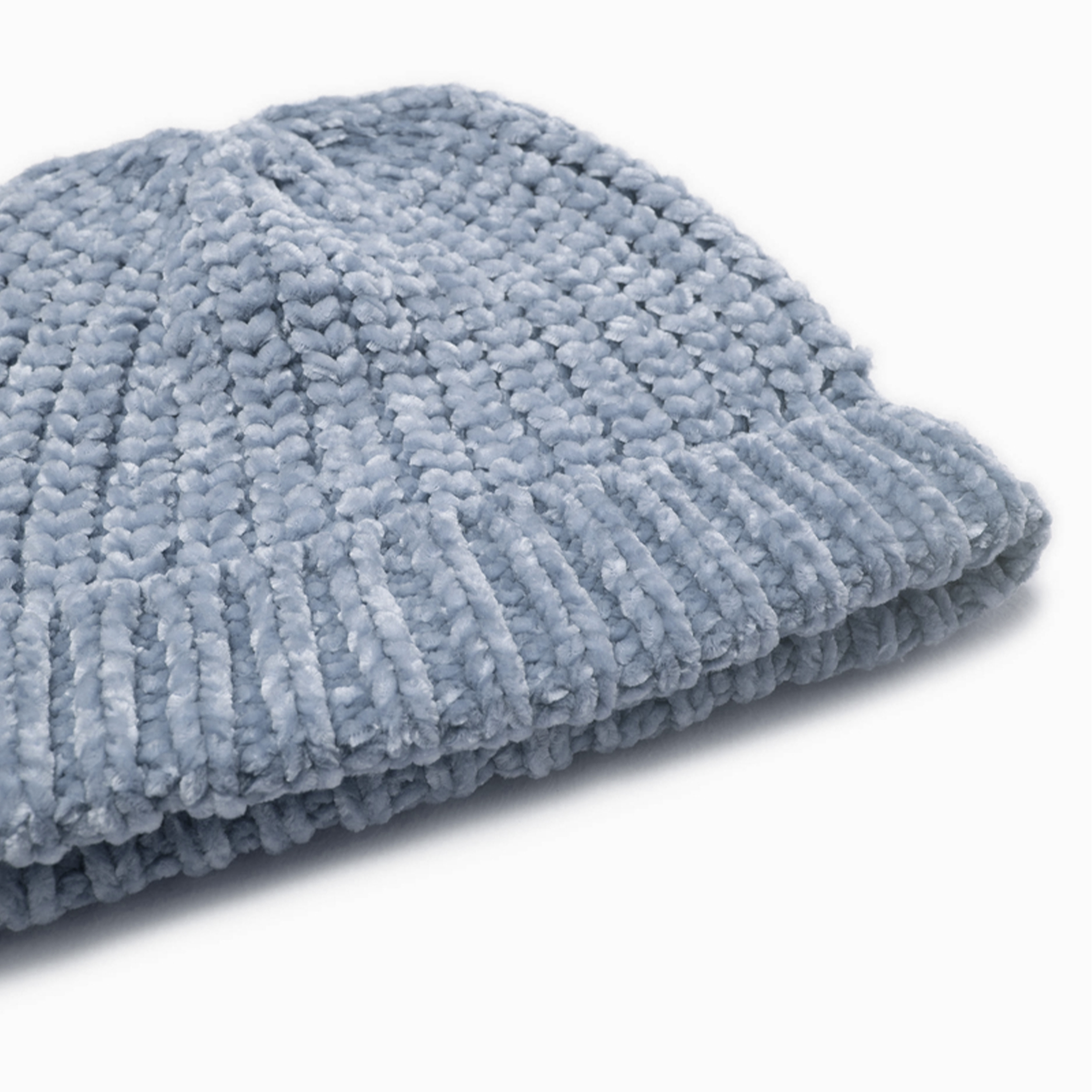 cappello in morbido filato ciniglia