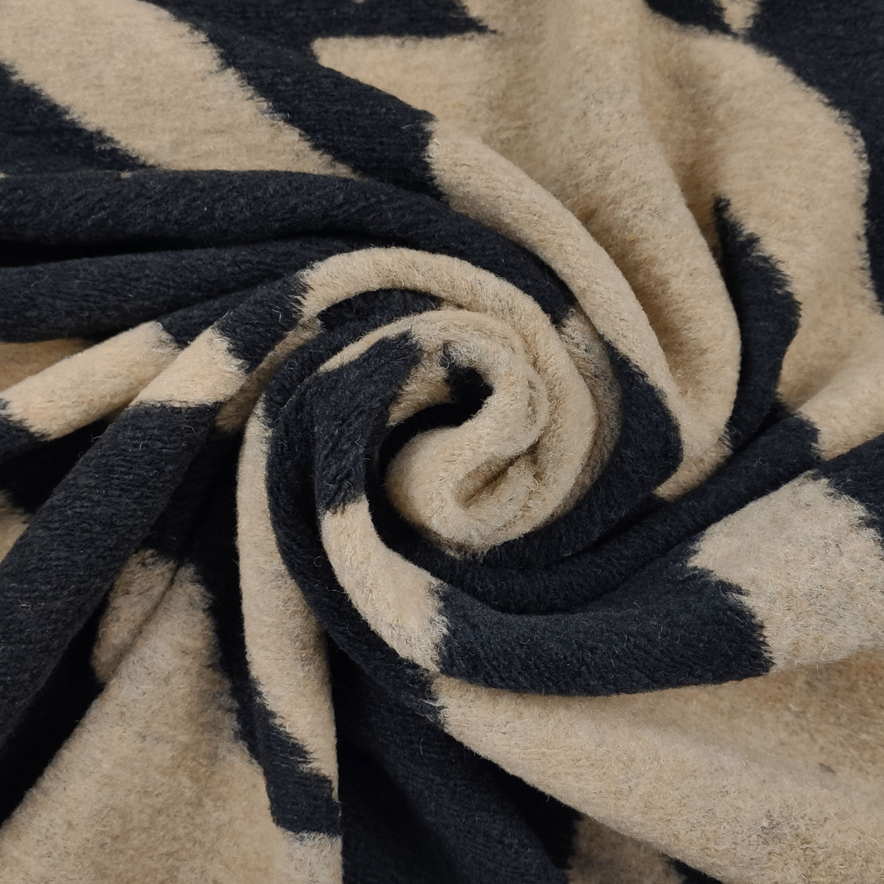 tessuto lana cappotto pied de poule beige nero