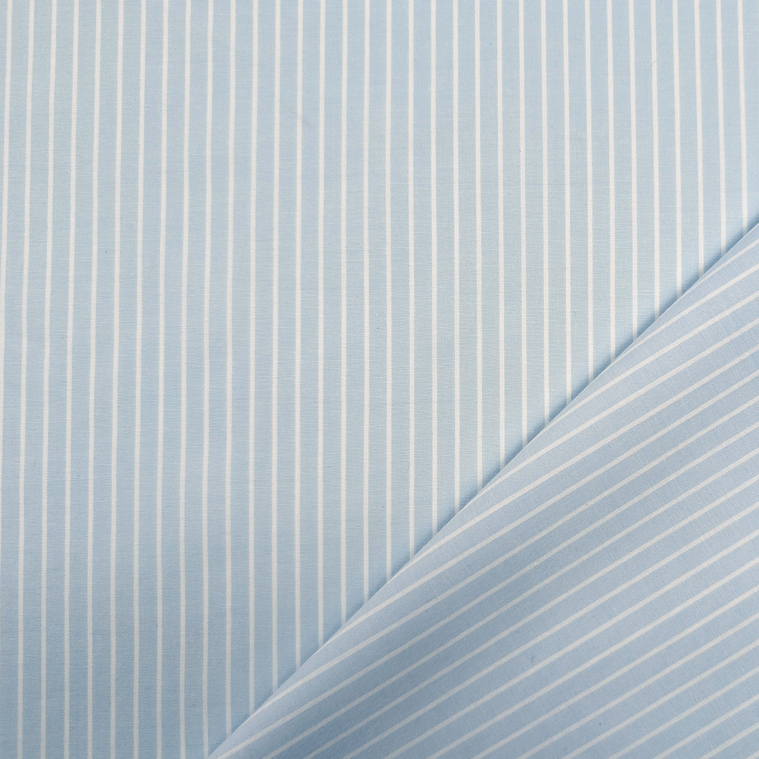 Cotone per Camiceria Elasticizzato Azzurro Righe Bianche Image