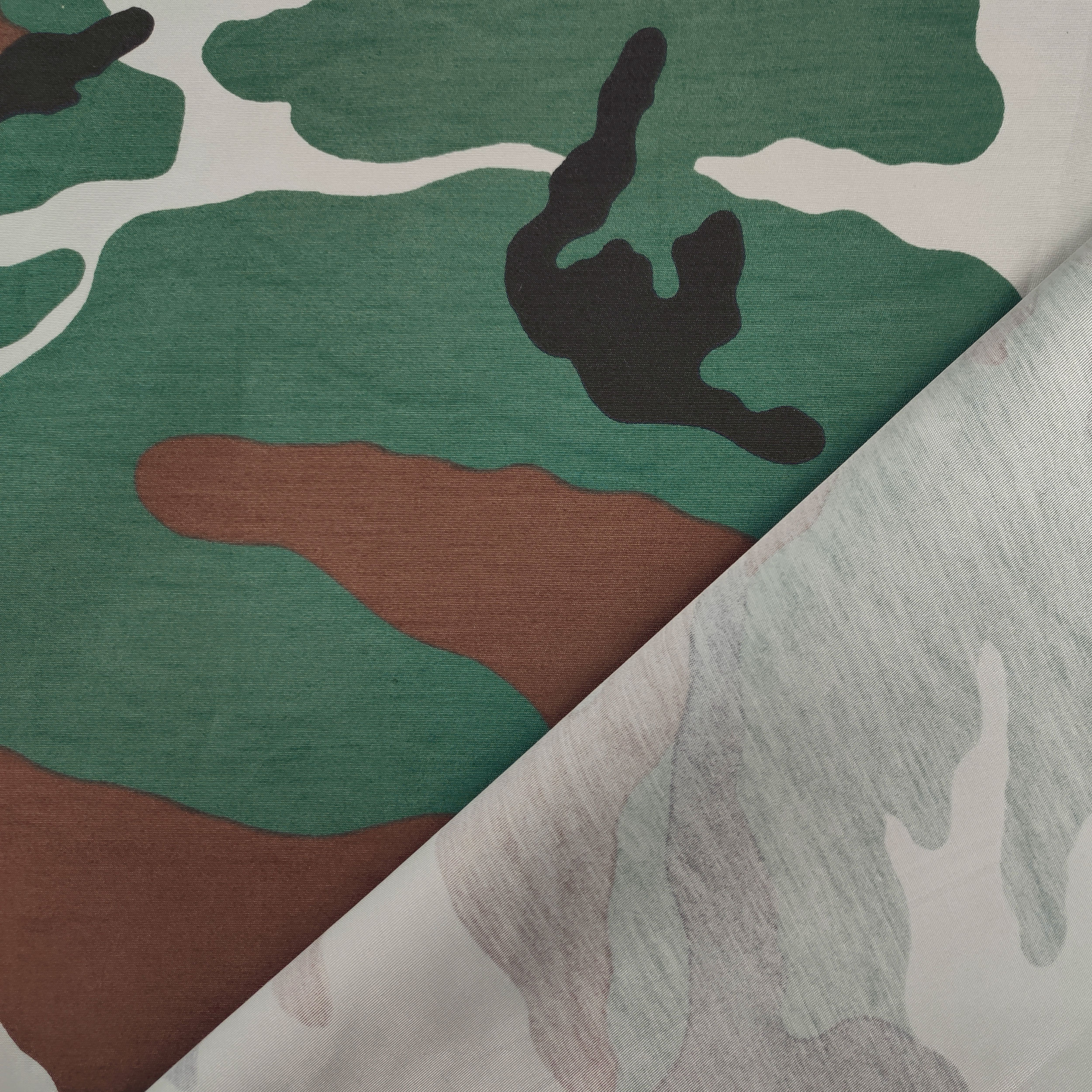 Cotone Spalmato Mimetico Verde | Panini - Foto 5