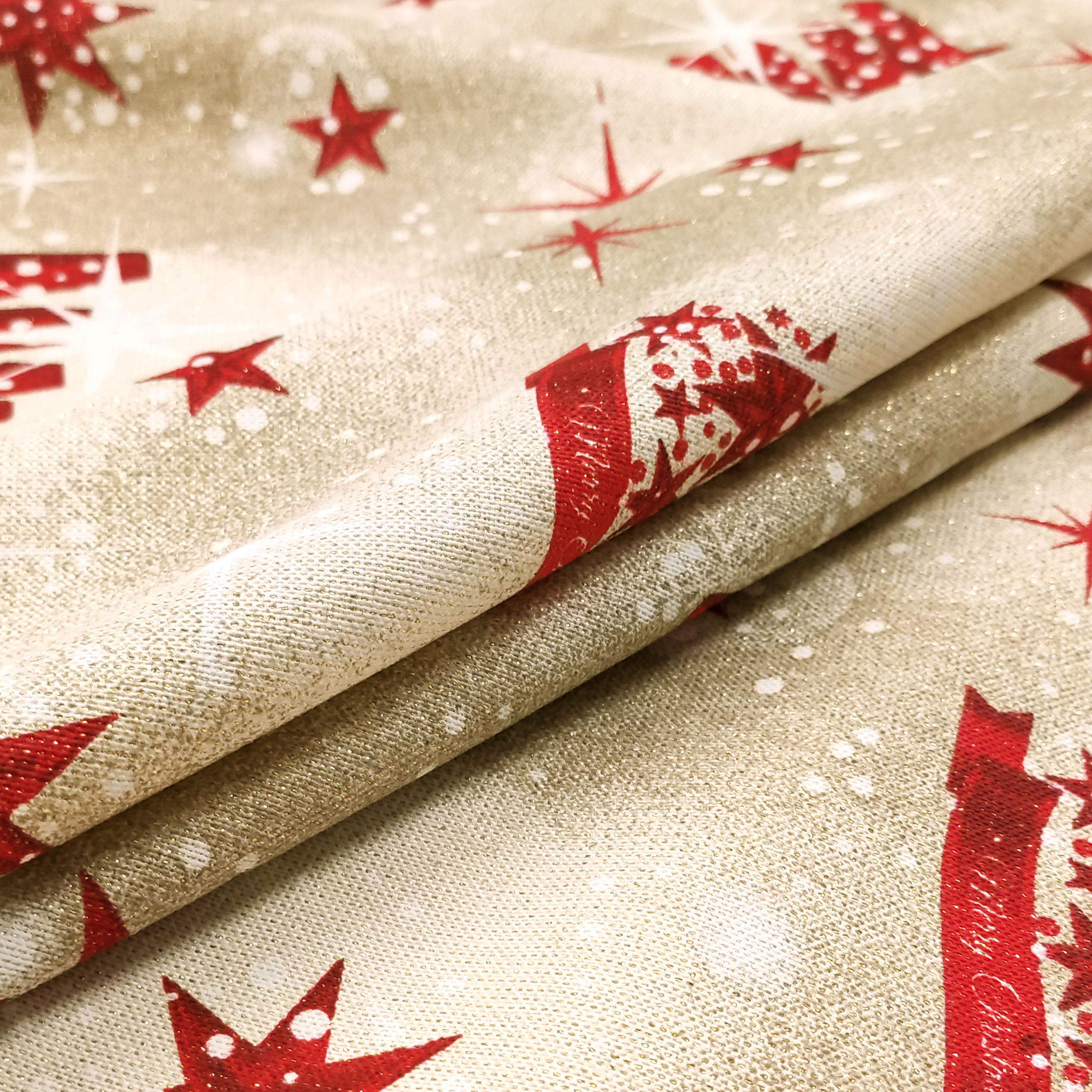 tessuto-per-arredamento-natalizio-con-alberelli-rossi