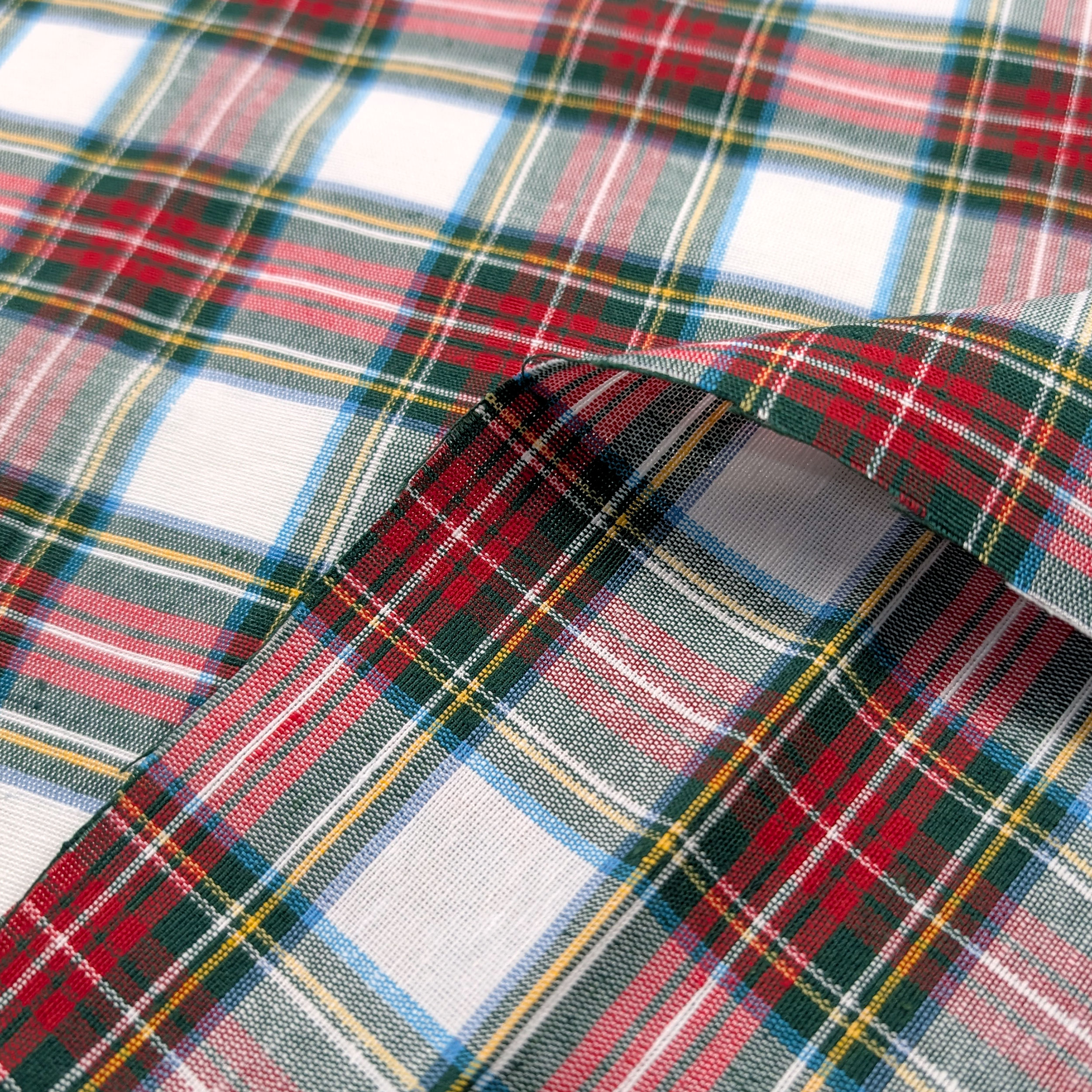 Tessuto Tartan Medio Bianco e Rosso Image