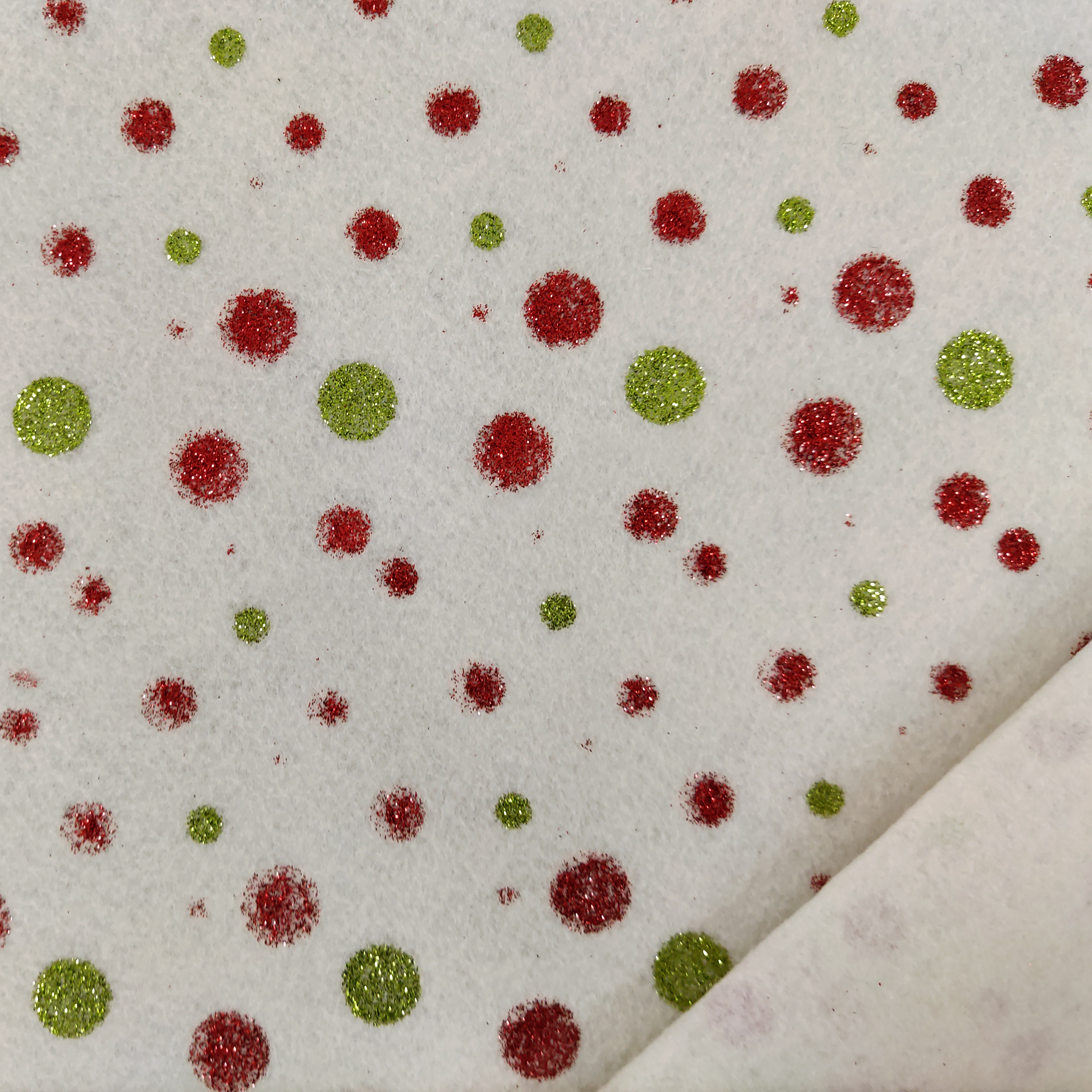 Pannolenci natalizio con pois glitterati