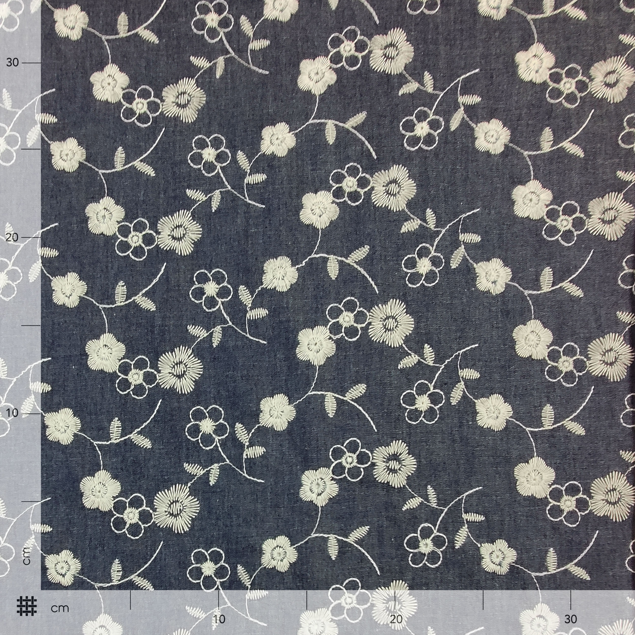 Jeans di Cotone Fiori Ricamati