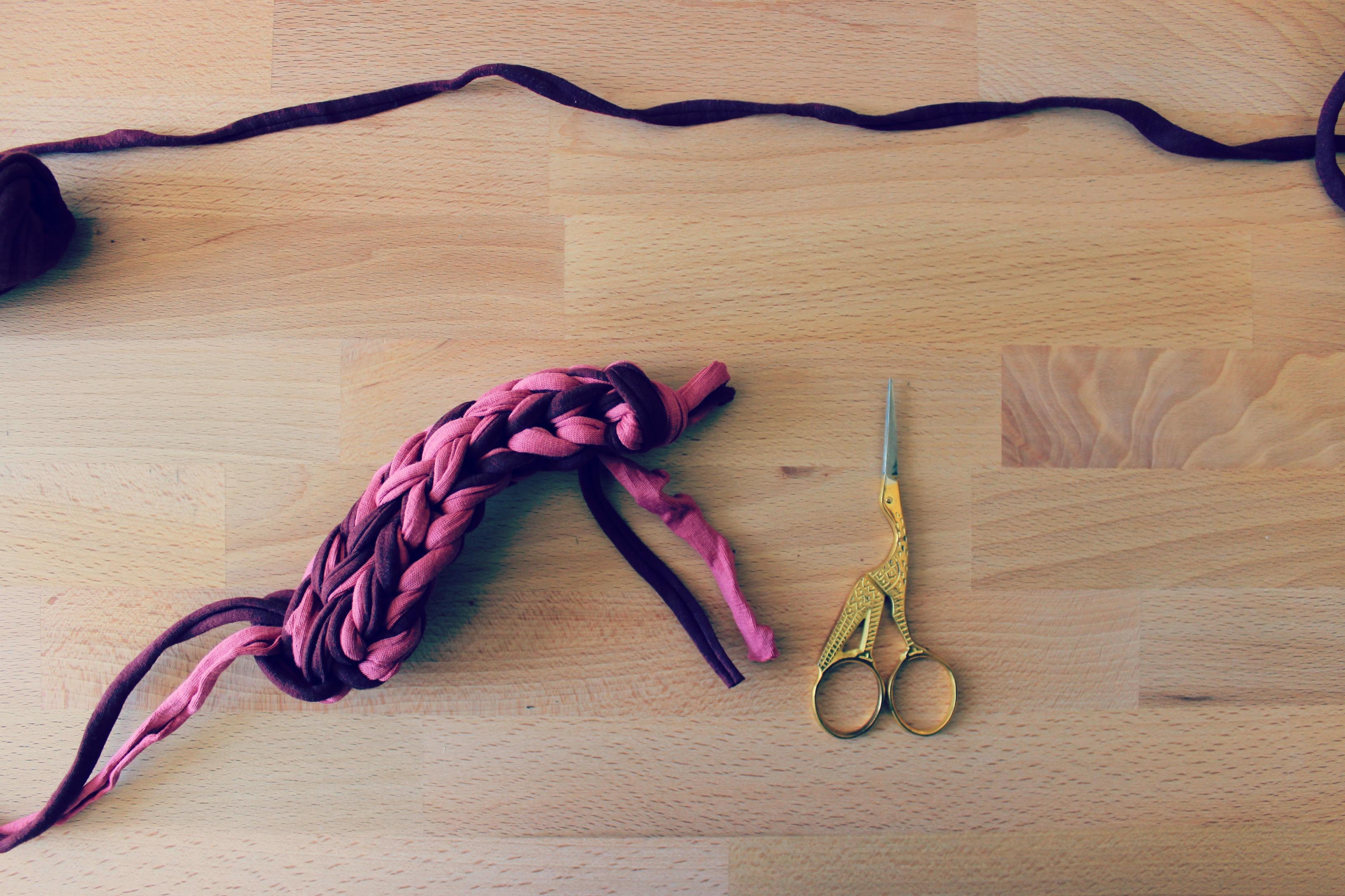 creazioni-originali-bracciale-finger-knitting