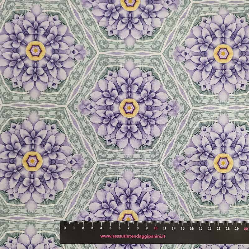 ssuti-gutermann-a-metraggio-floreale-esagonale-lilla