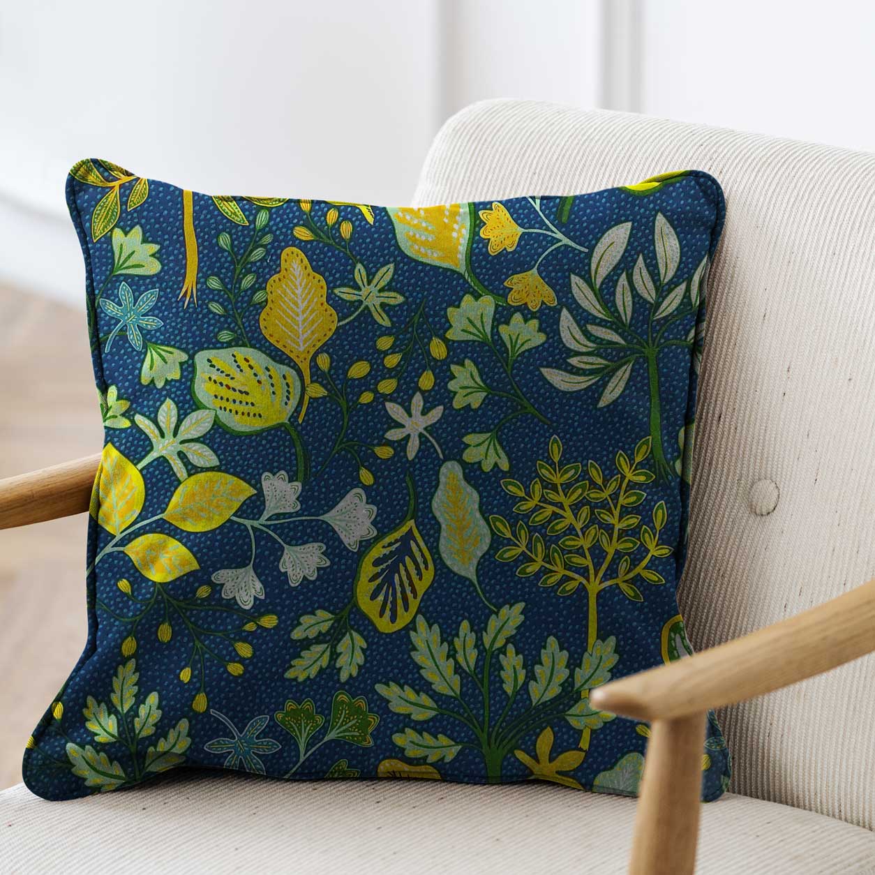 tessuto in misto cotone per cuscini con foglie colorate sfondo blu