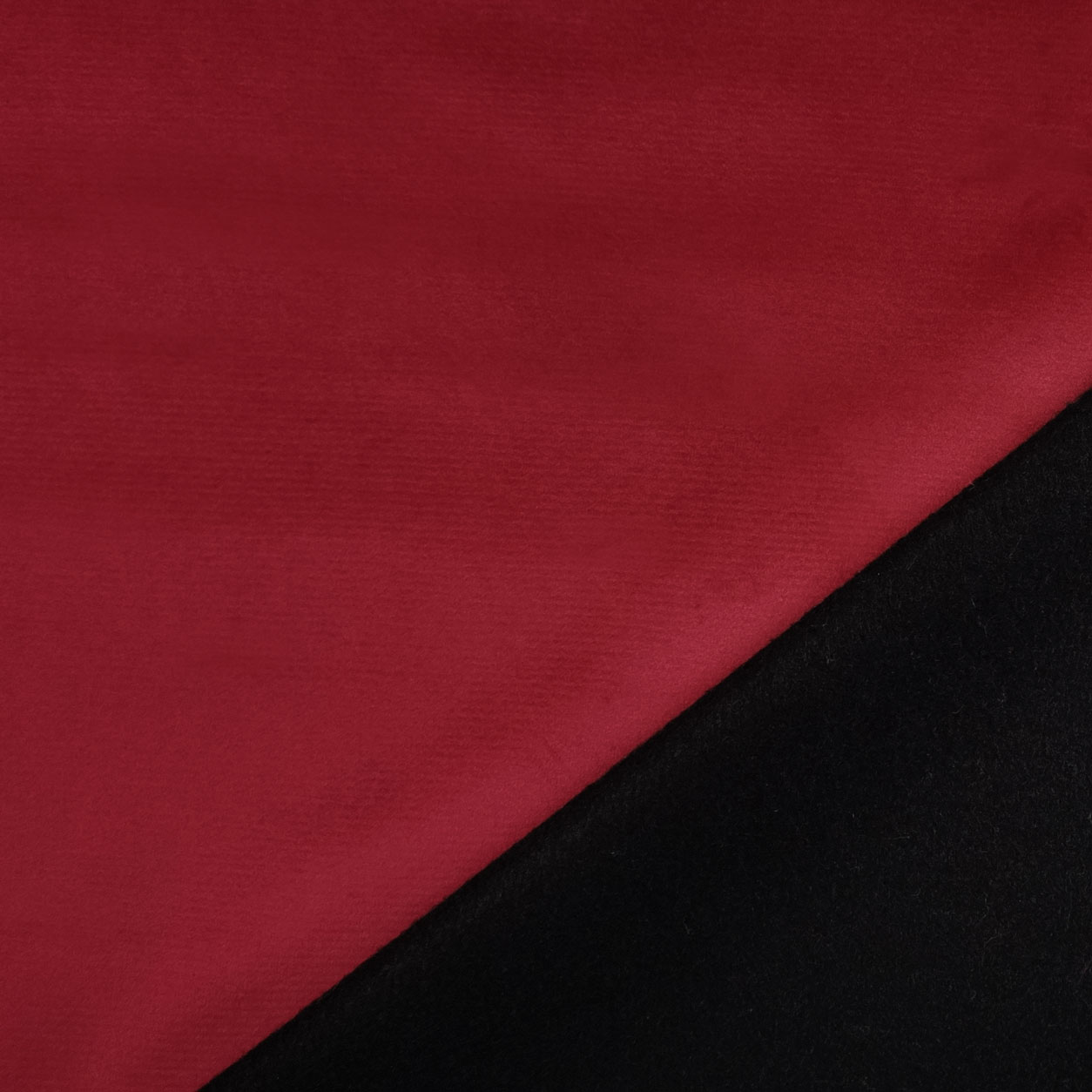 velluto-morbido-e-rosso