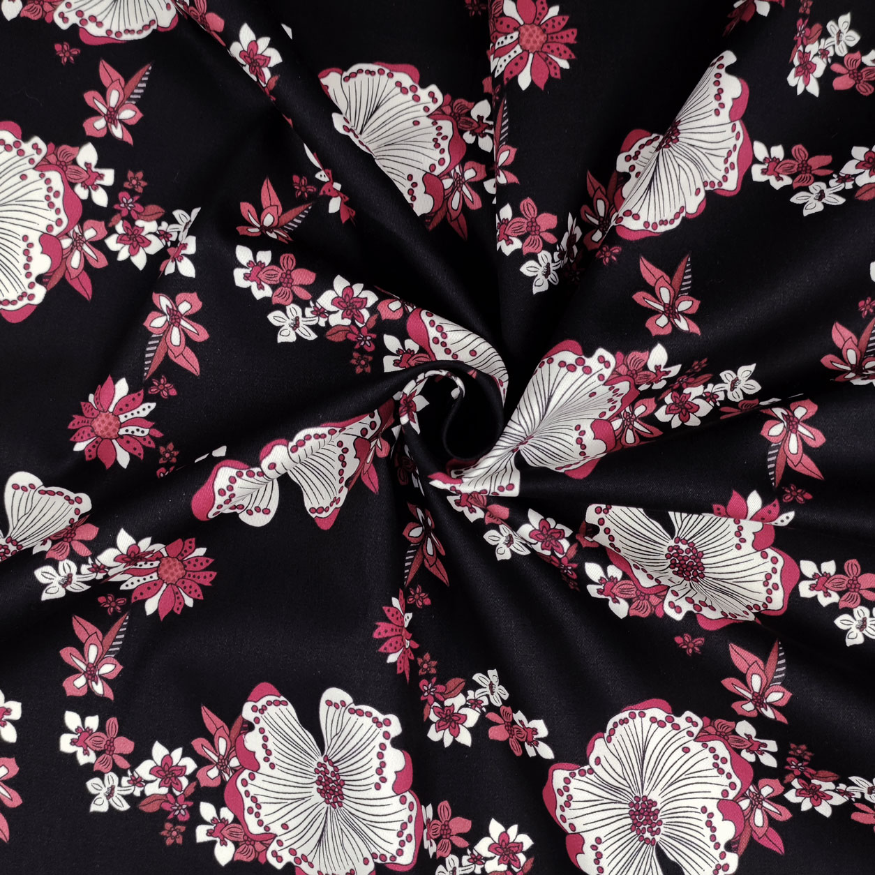 Tessuto rasatello cotone fiori bianchi e fuxia scuro