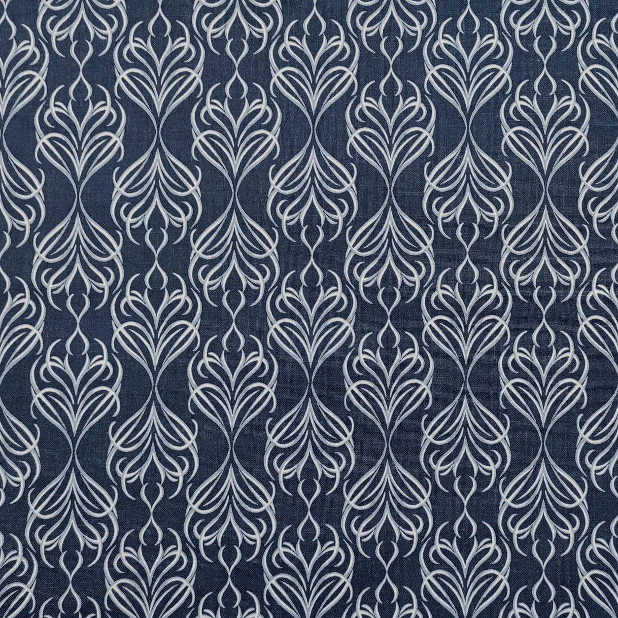 stoffa-in-cotone-gutermann-salice-blu-scuro