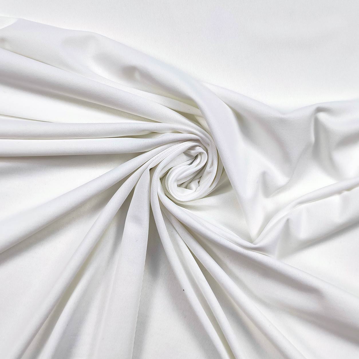 tessuto-leggero-per-abbigliamento-tinta-unita-bianco