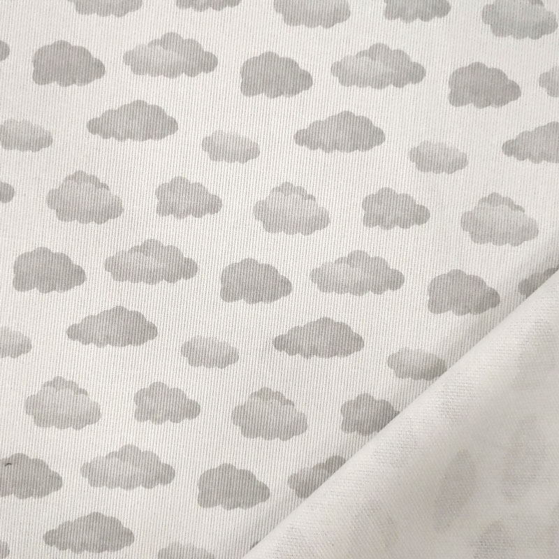 Piquet di cotone nuvole grigie