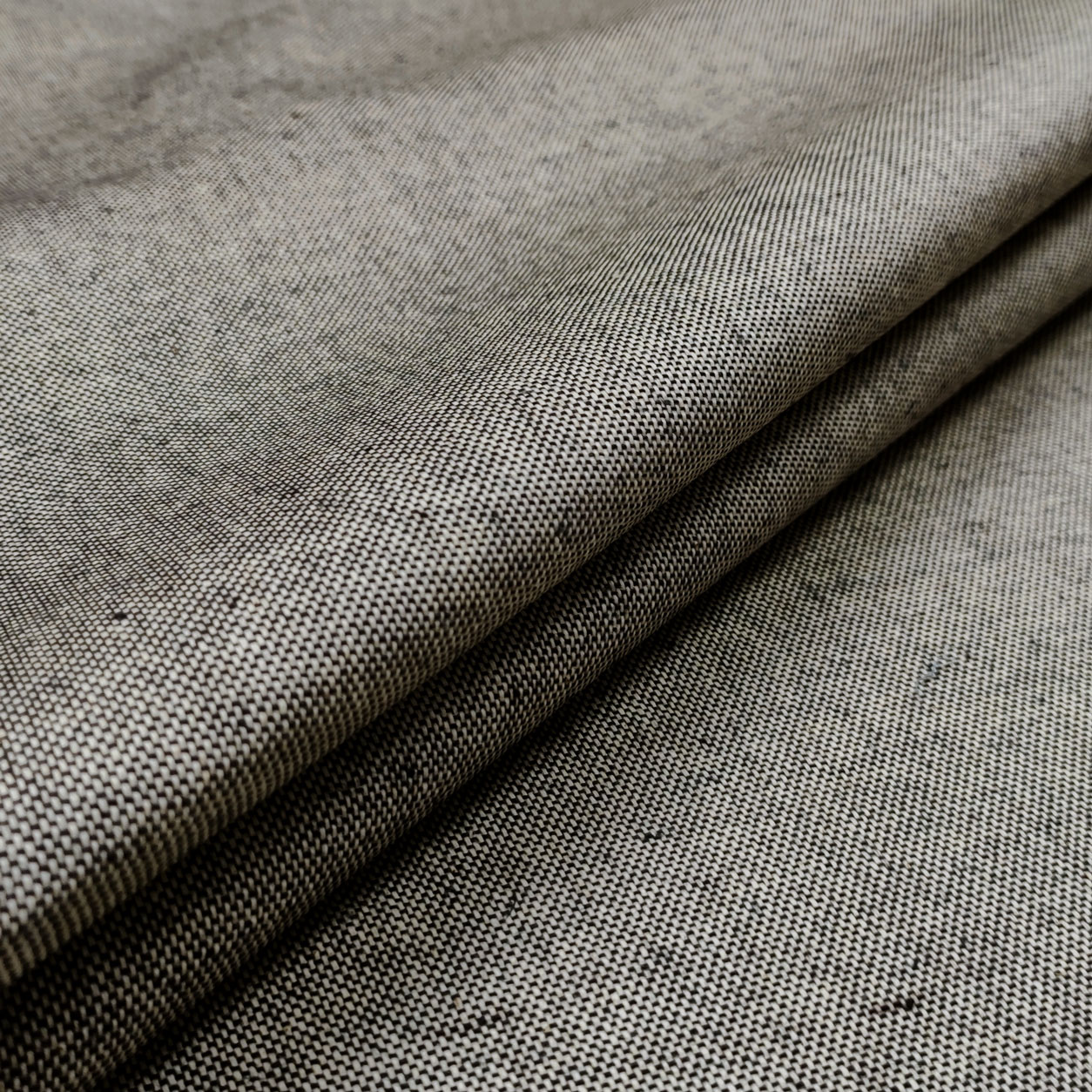 tovaglia-resinata-grigio-nero-melange-dettaglio