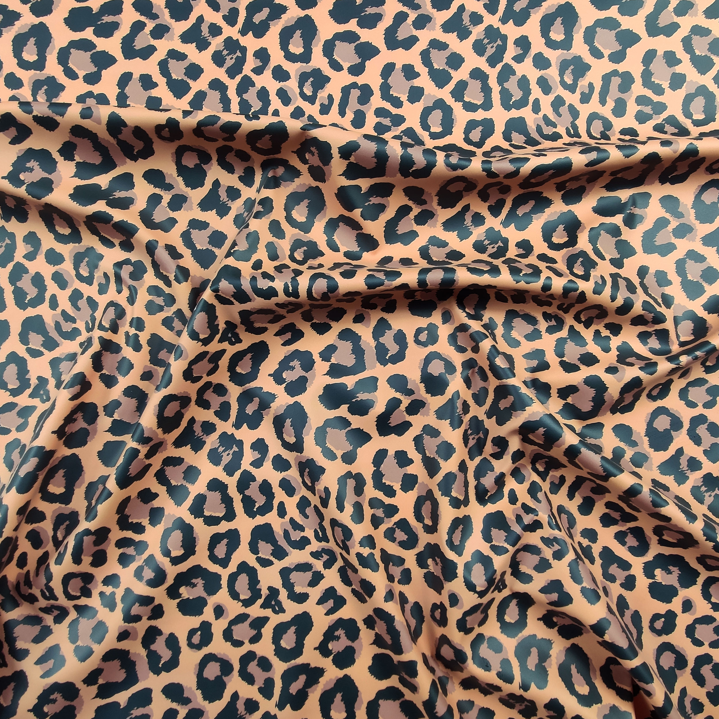Impermeabile a Fantasia Leopardata Image
