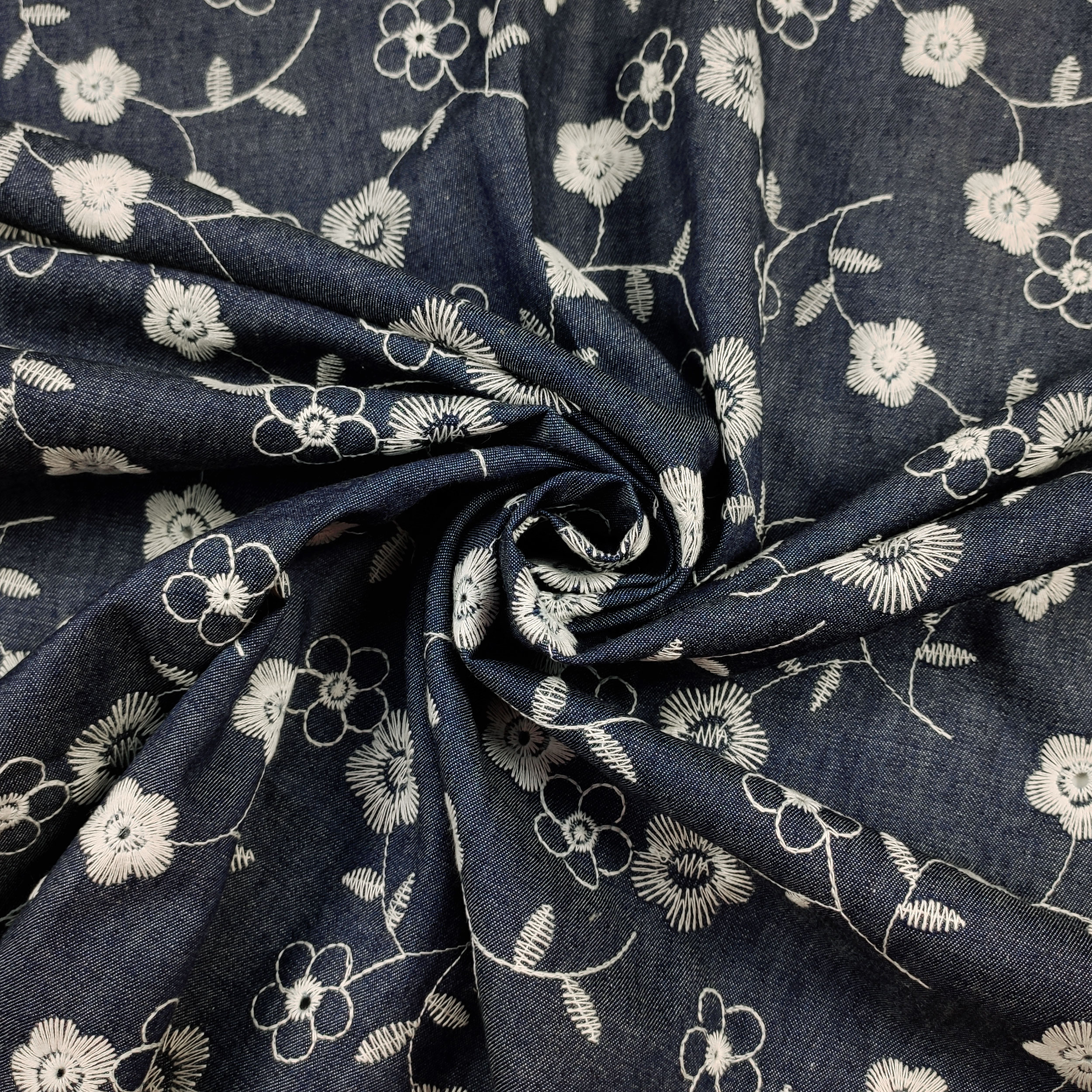 Jeans di Cotone Fiori Ricamati