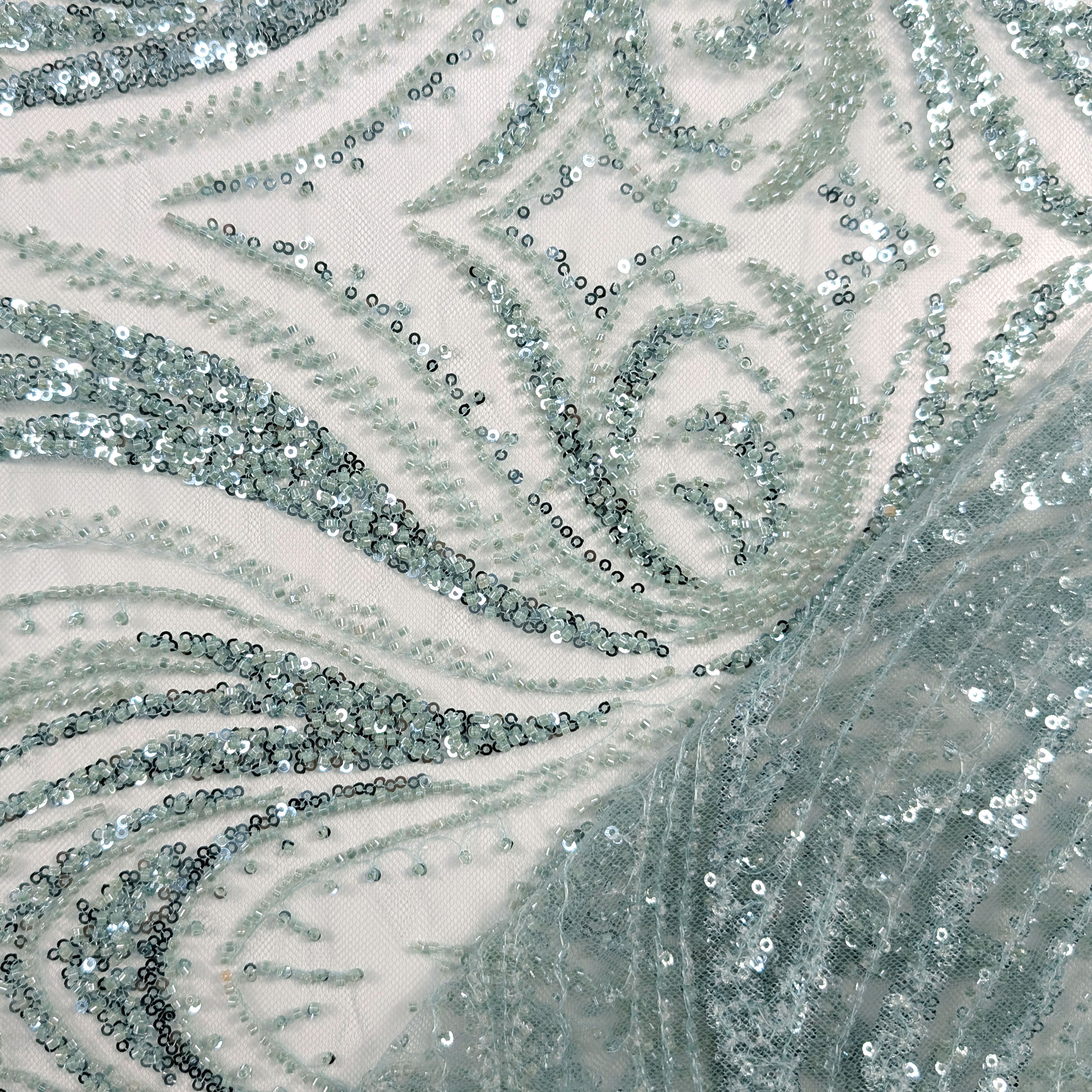 Tessuto Paillettes Ricamo Menta Image
