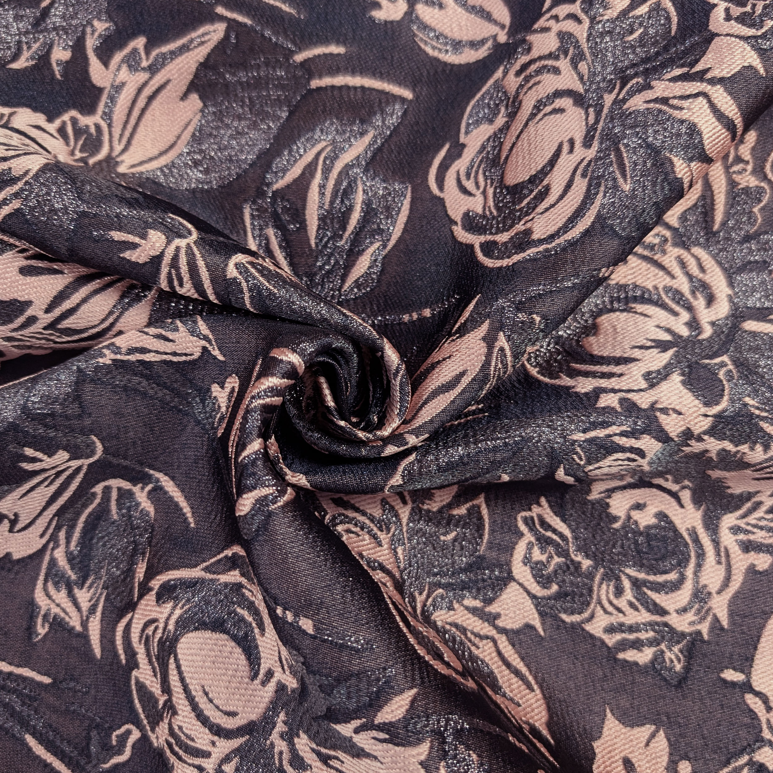 Broccato Alta Moda Floreale Rosa Sfondo Nero Image