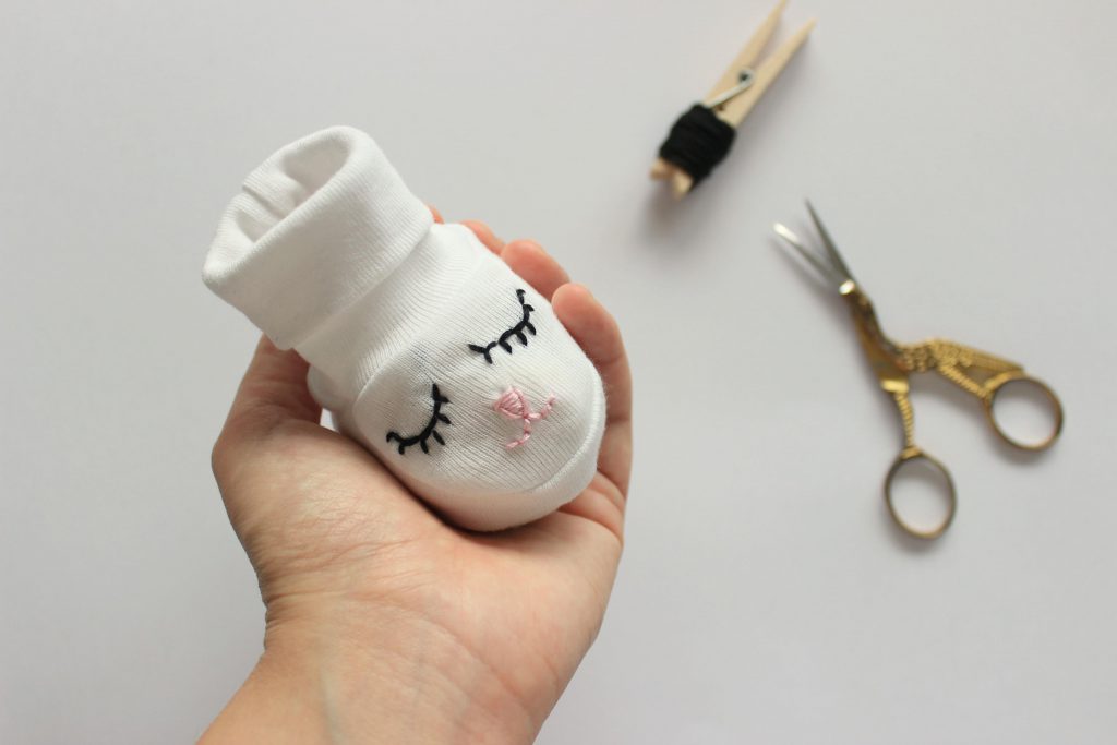cucito-creativo-bimbi-scarpette-panini-tessuti