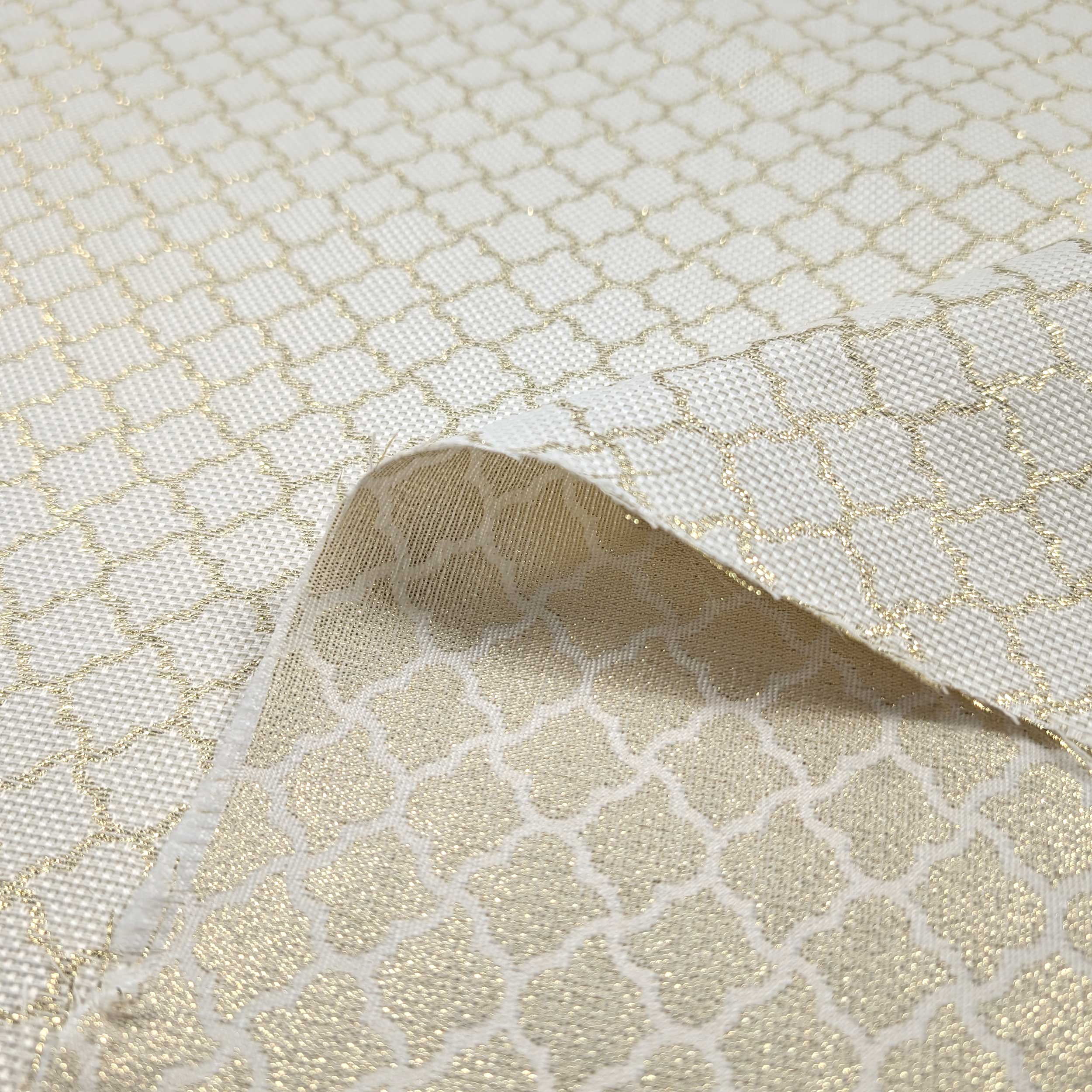 Jacquard Natalizio con Fantasia Lurex Dorata Image
