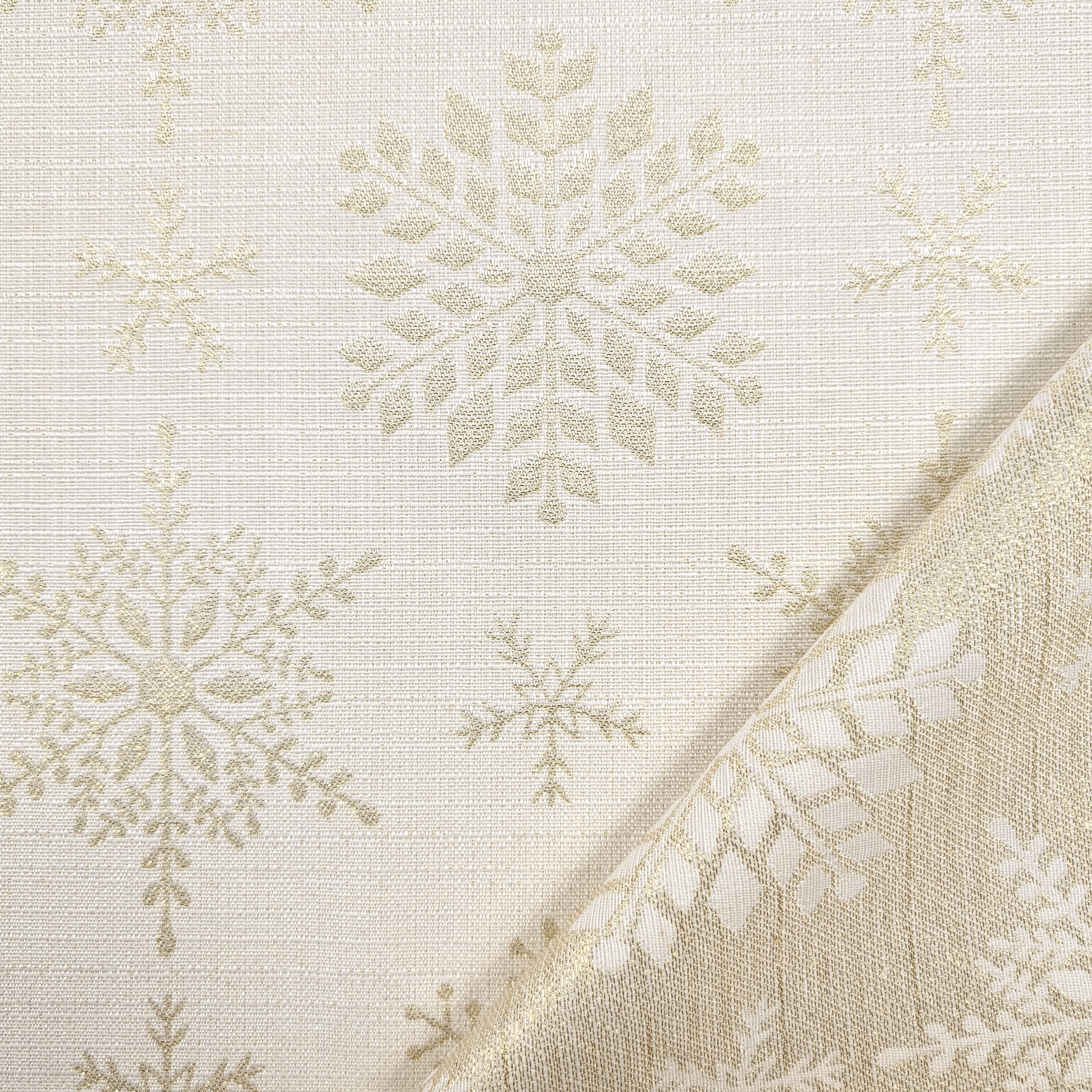 Jacquard Natalizio con Fiocchi di Neve Image