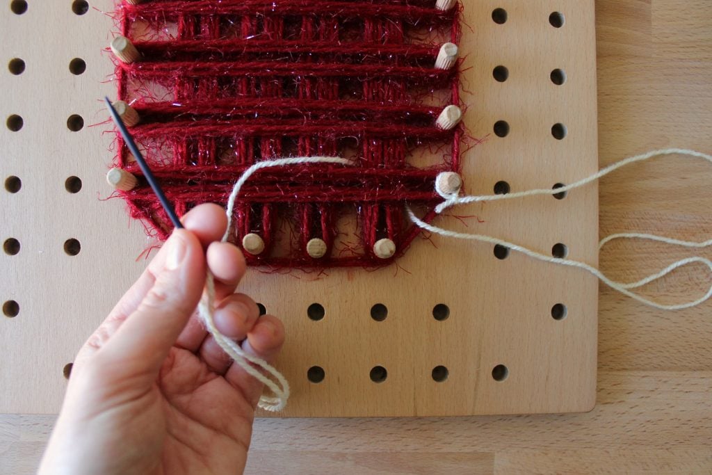 blog-panini-telaio-lana-quadrato-legno