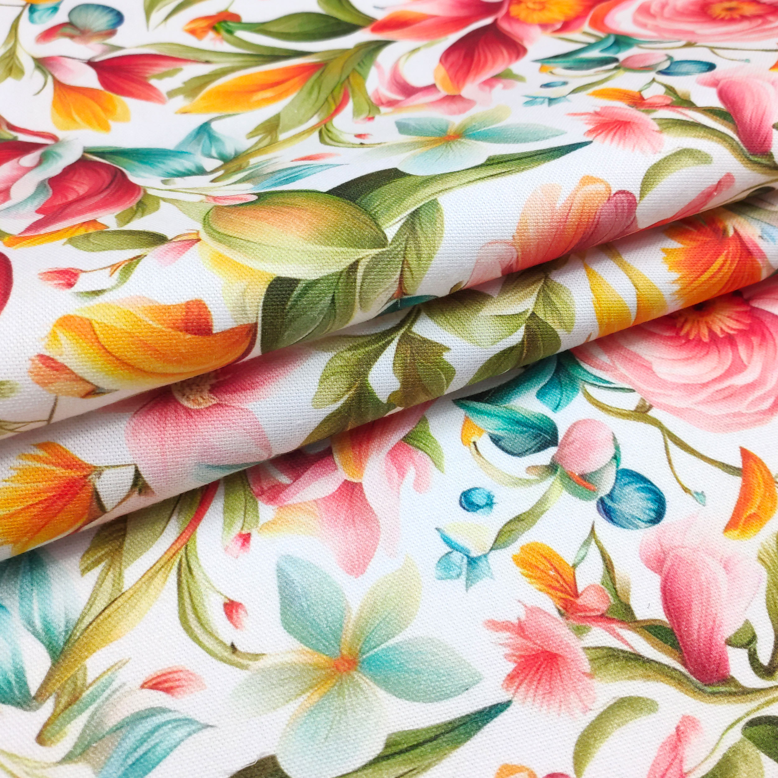 Tessuto Panama Fiori Multicolor Sfondo Bianco