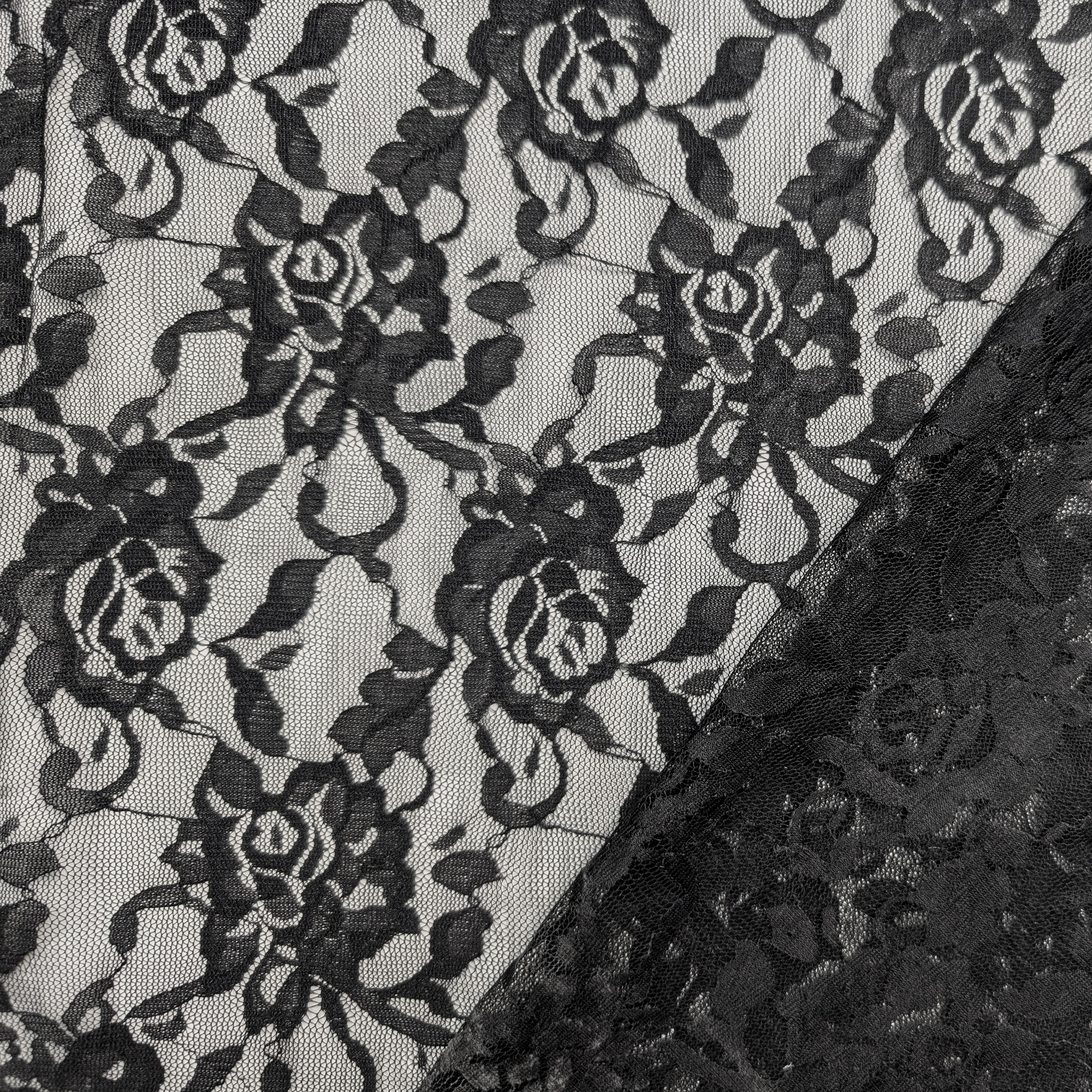Pizzo Elastico con Rose Image