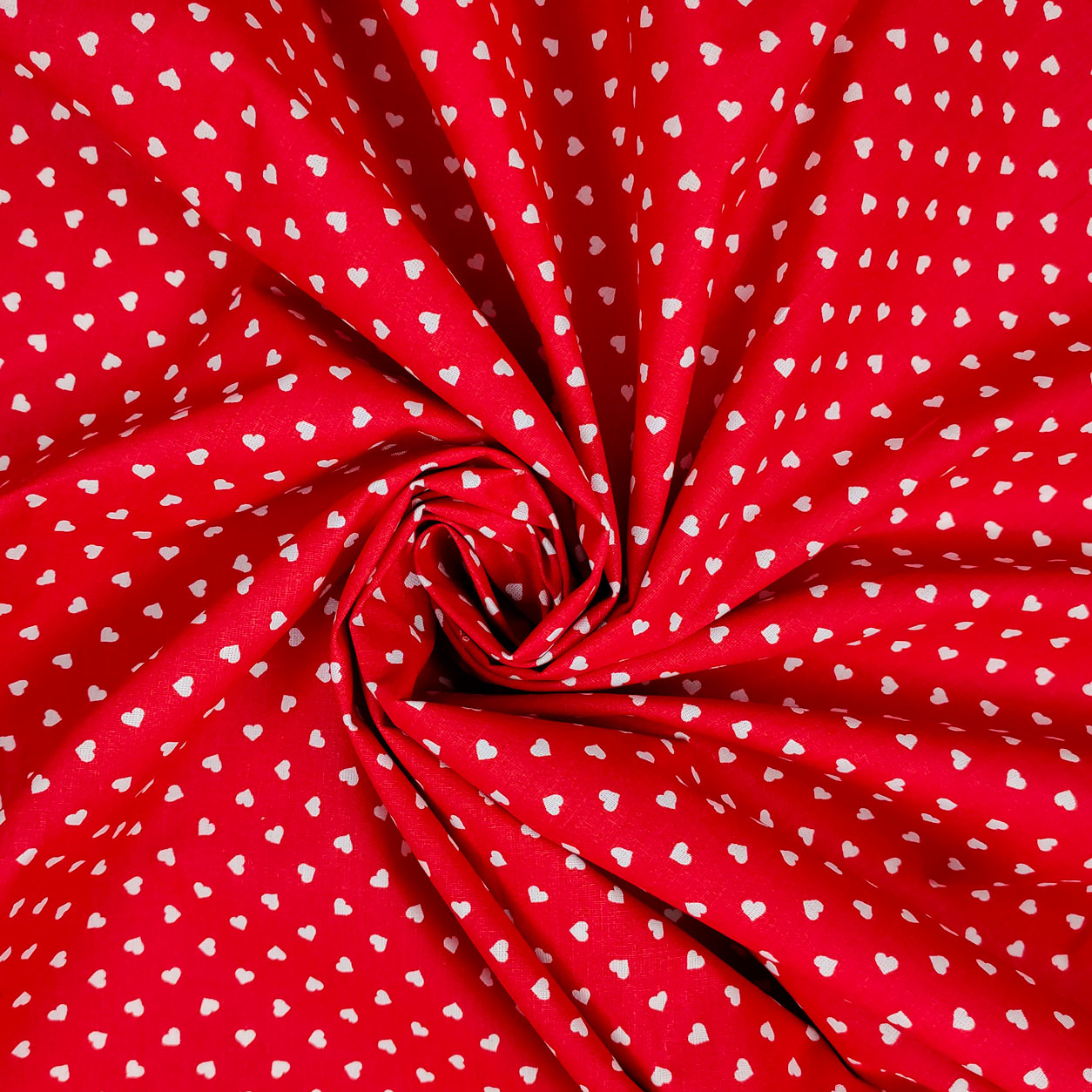 Tessuti cotone percallino cuori bianchi sfondo rosso