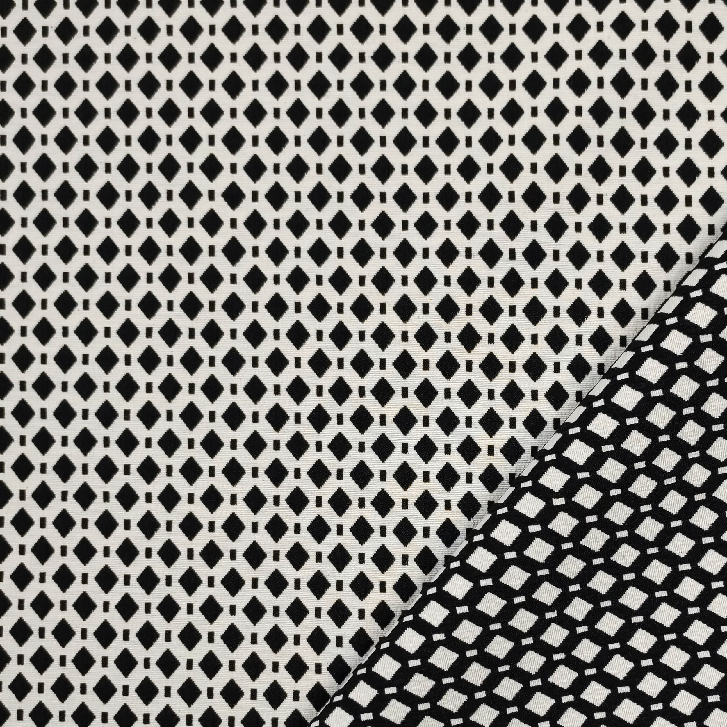 Tessuto Moda Rombi Nero Elasticizzato