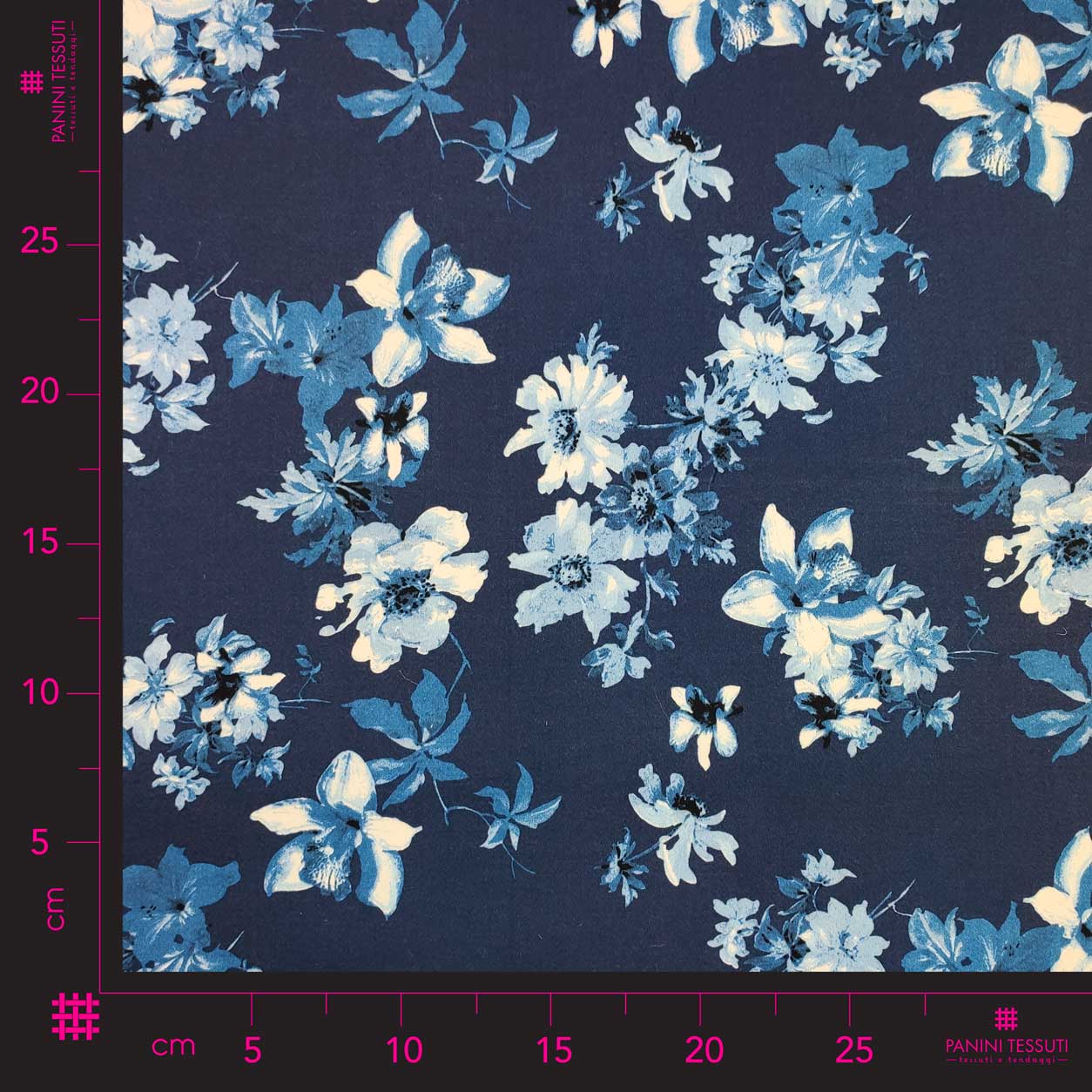 Tessuto di cotone fiori sfondo blu