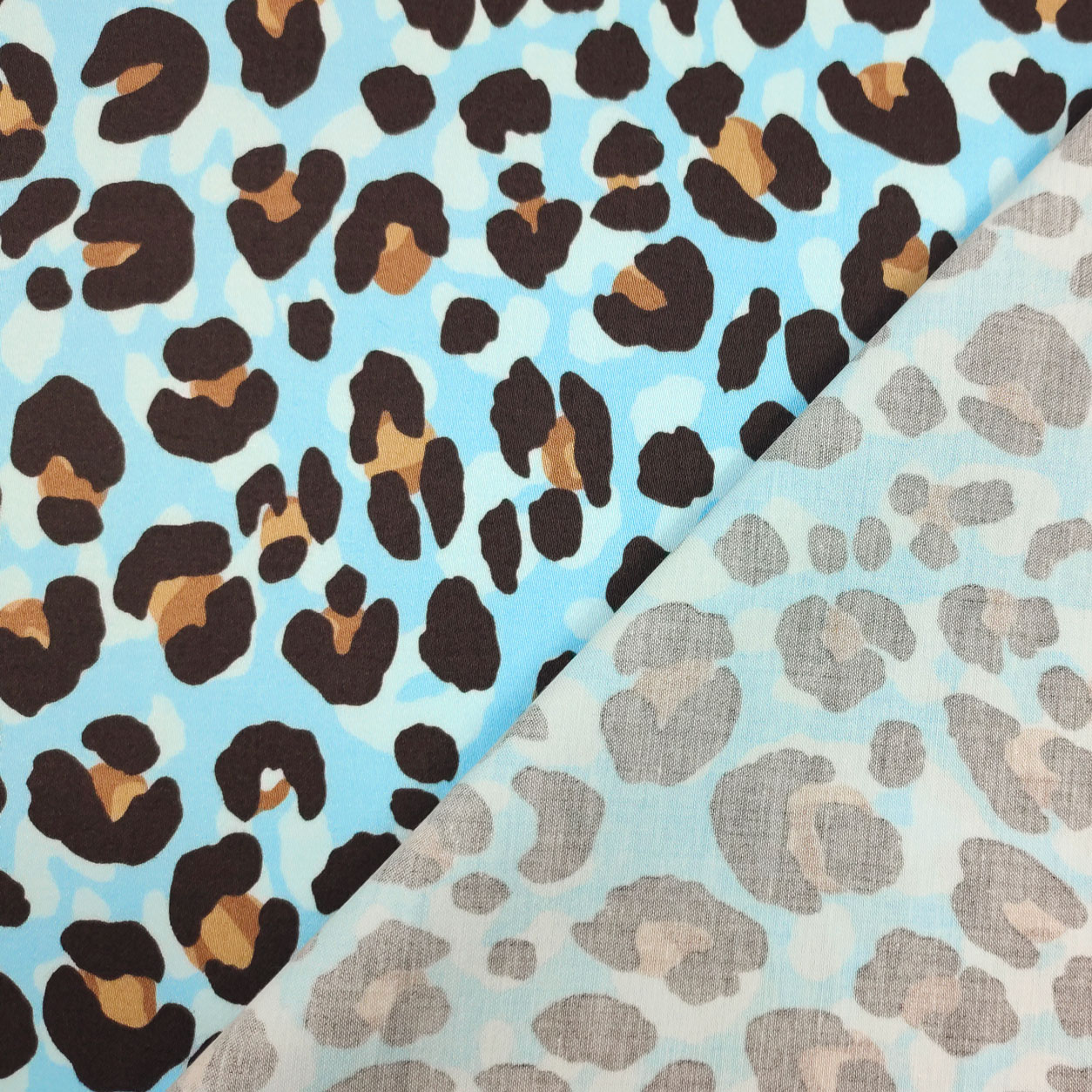 rasatello di cotone leopardato azzurro