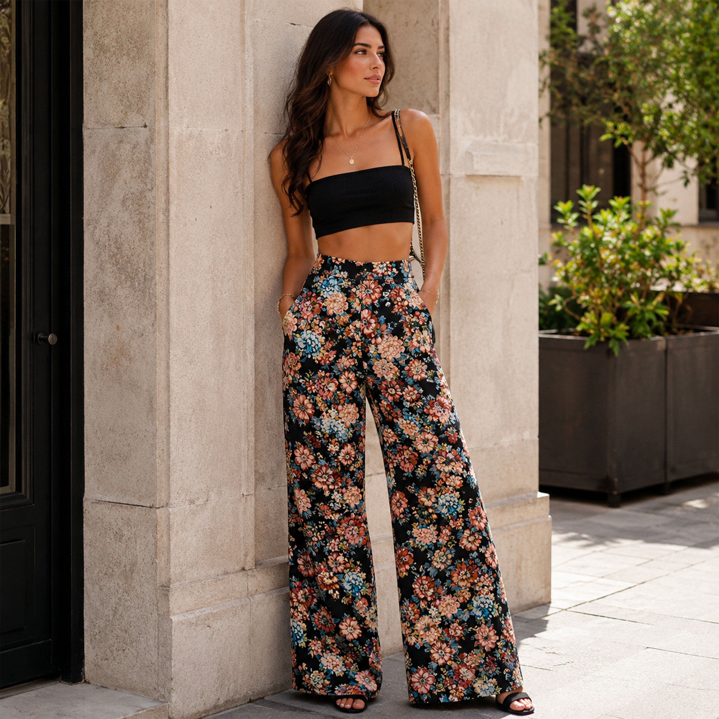 Raso Setato Alta Moda Fiori Sfondo Nero Image