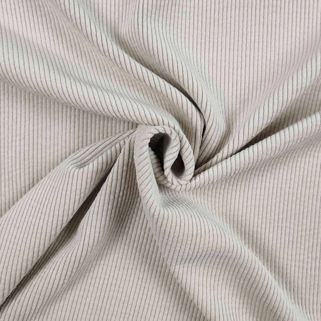 Stoffa-Velluto-a-coste-beige