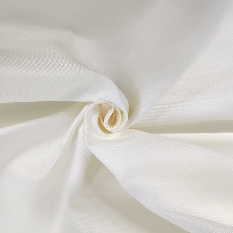stoffa impermeabile per esterno bianco (2)