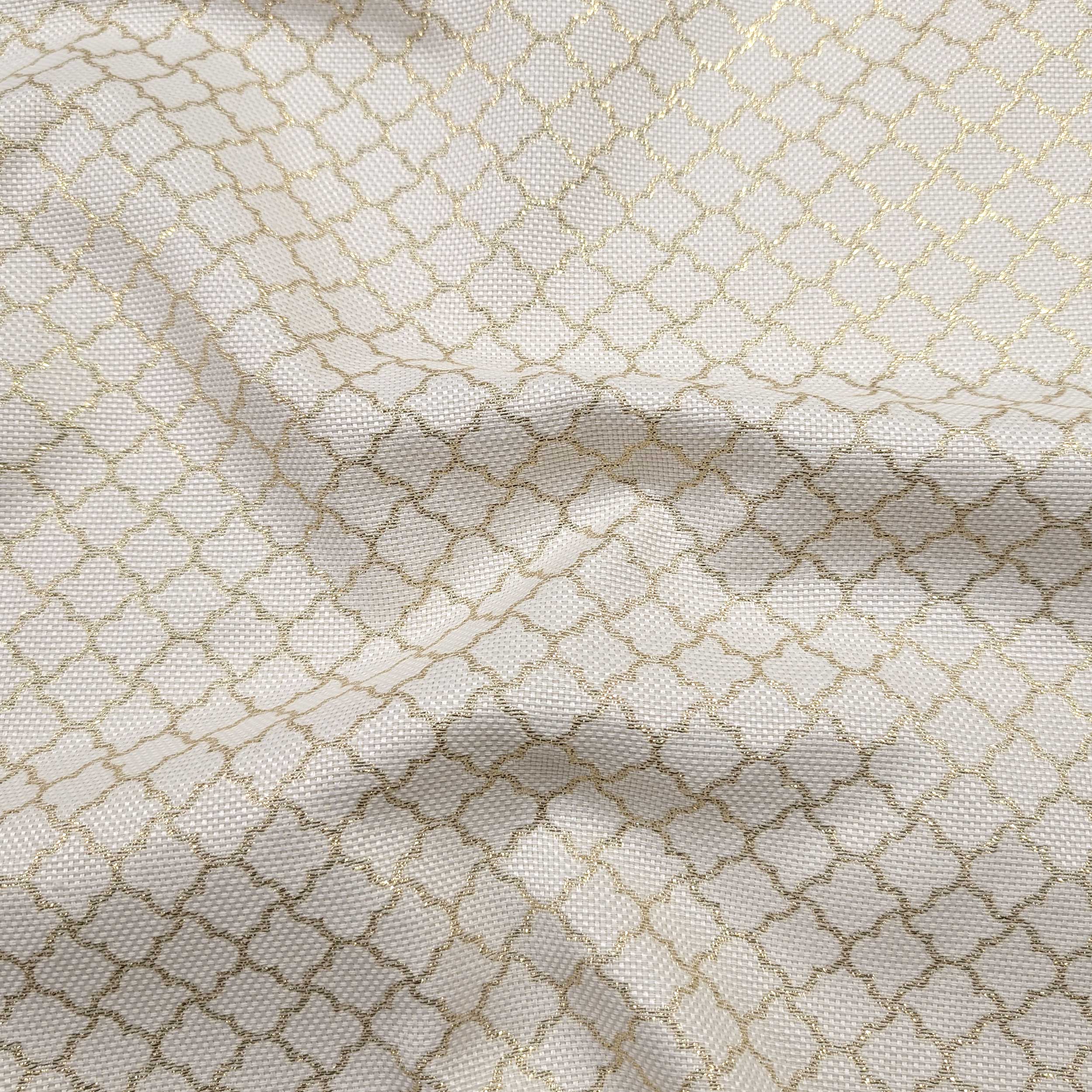 Jacquard Natalizio con Fantasia Lurex Dorata Image