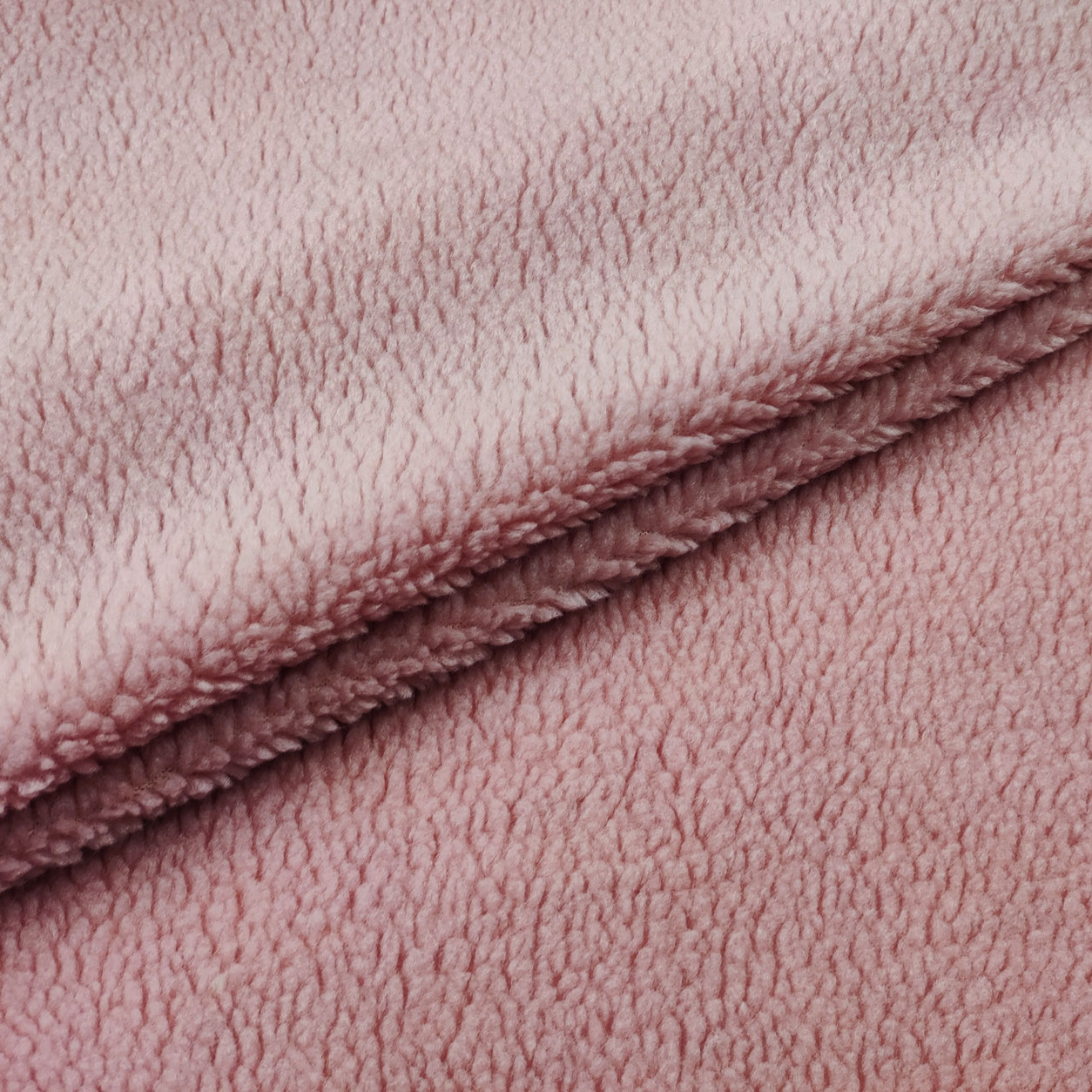 tessuto-per-cappotti-effetto-agnellino-rosa