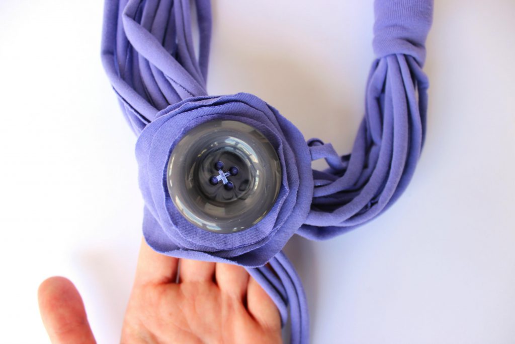 collana-realizzata-con-scarti