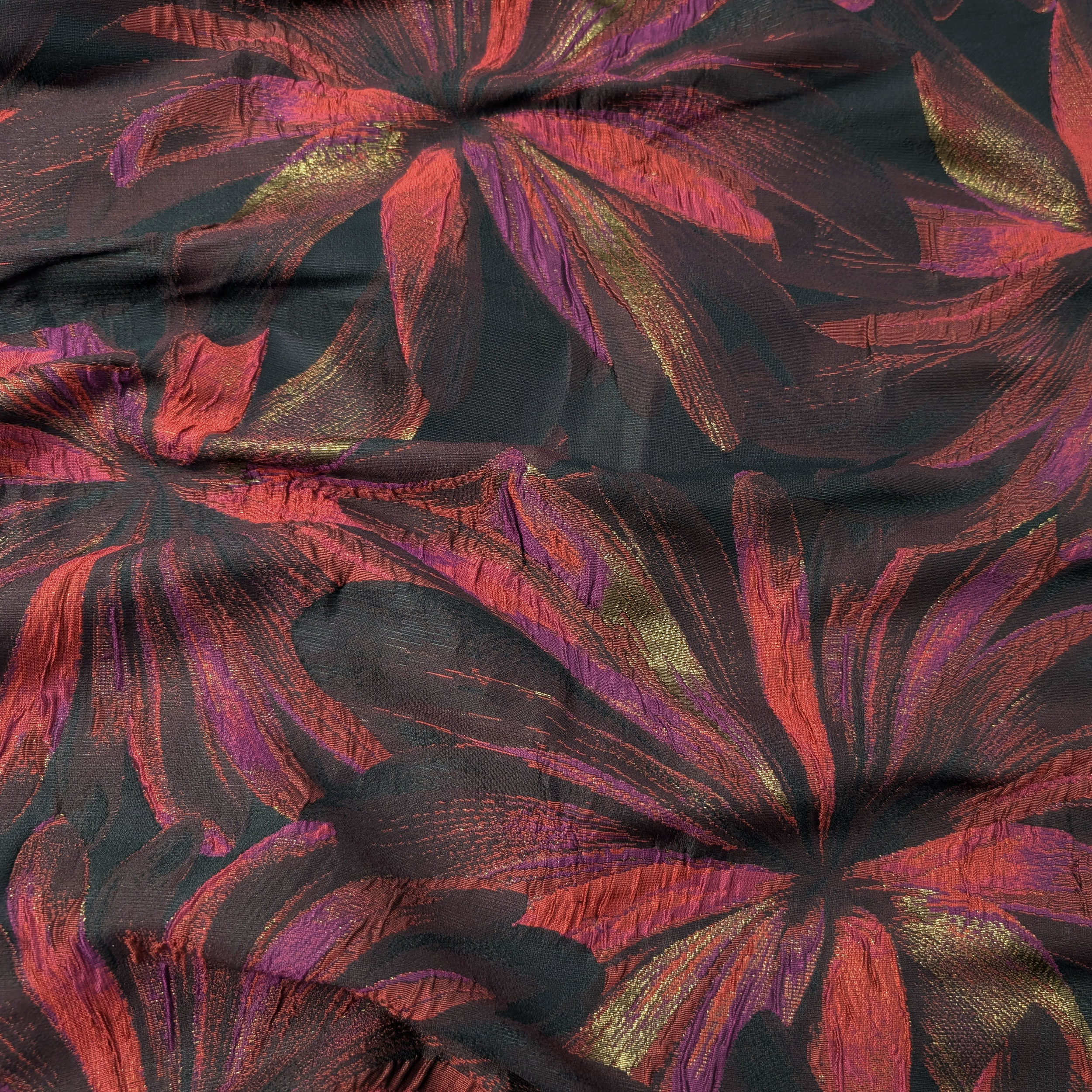 Broccato Moda Fiori Rossi Lurex Image