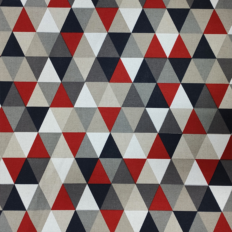 tessuto-misto-cotone-geometrica-triangoli-rossi